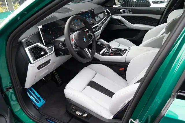 BMW X6 M view 10