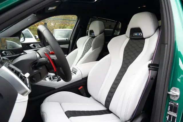 BMW X6 M view 12