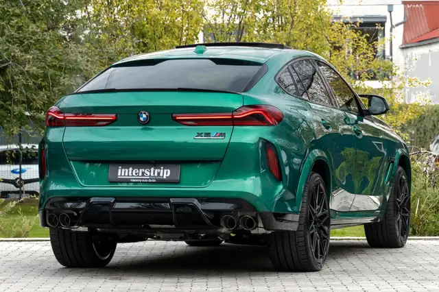 BMW X6 M view 4