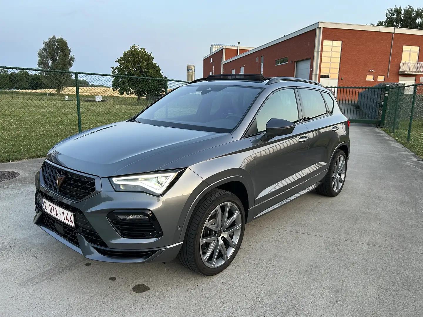 CUPRA Ateca 2.0 TSI 4Drive DSG / 20000km / Stage 2 Gris - 1