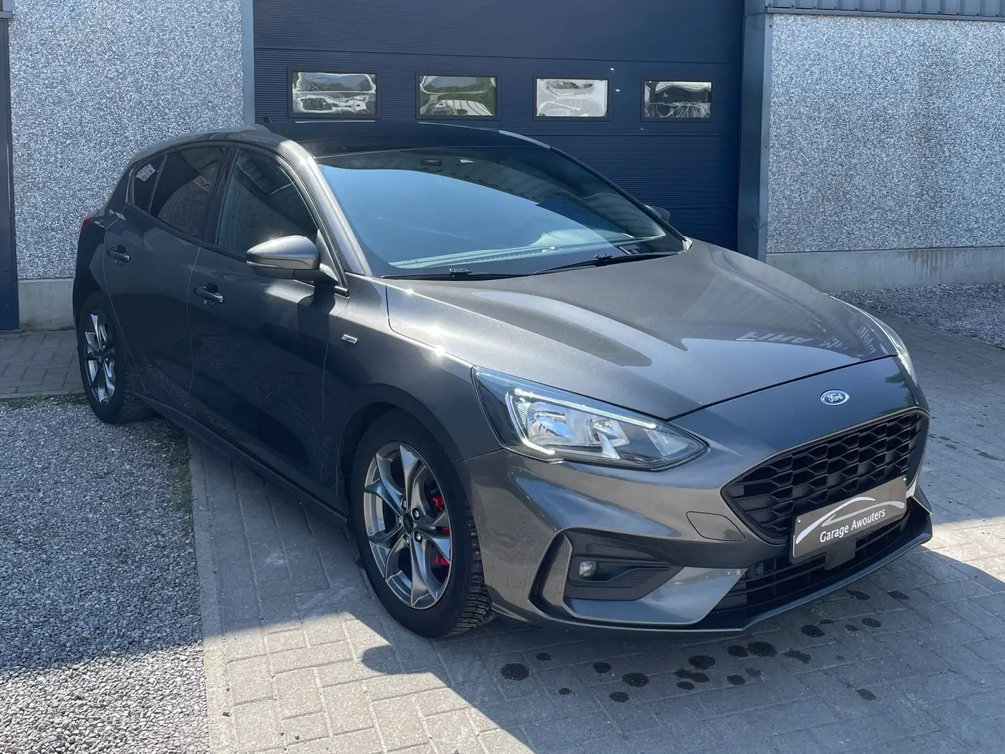 Ford Focus Focus 1.5 EcoBlue Start-Stopp-System ST-LINE Grijs - 1