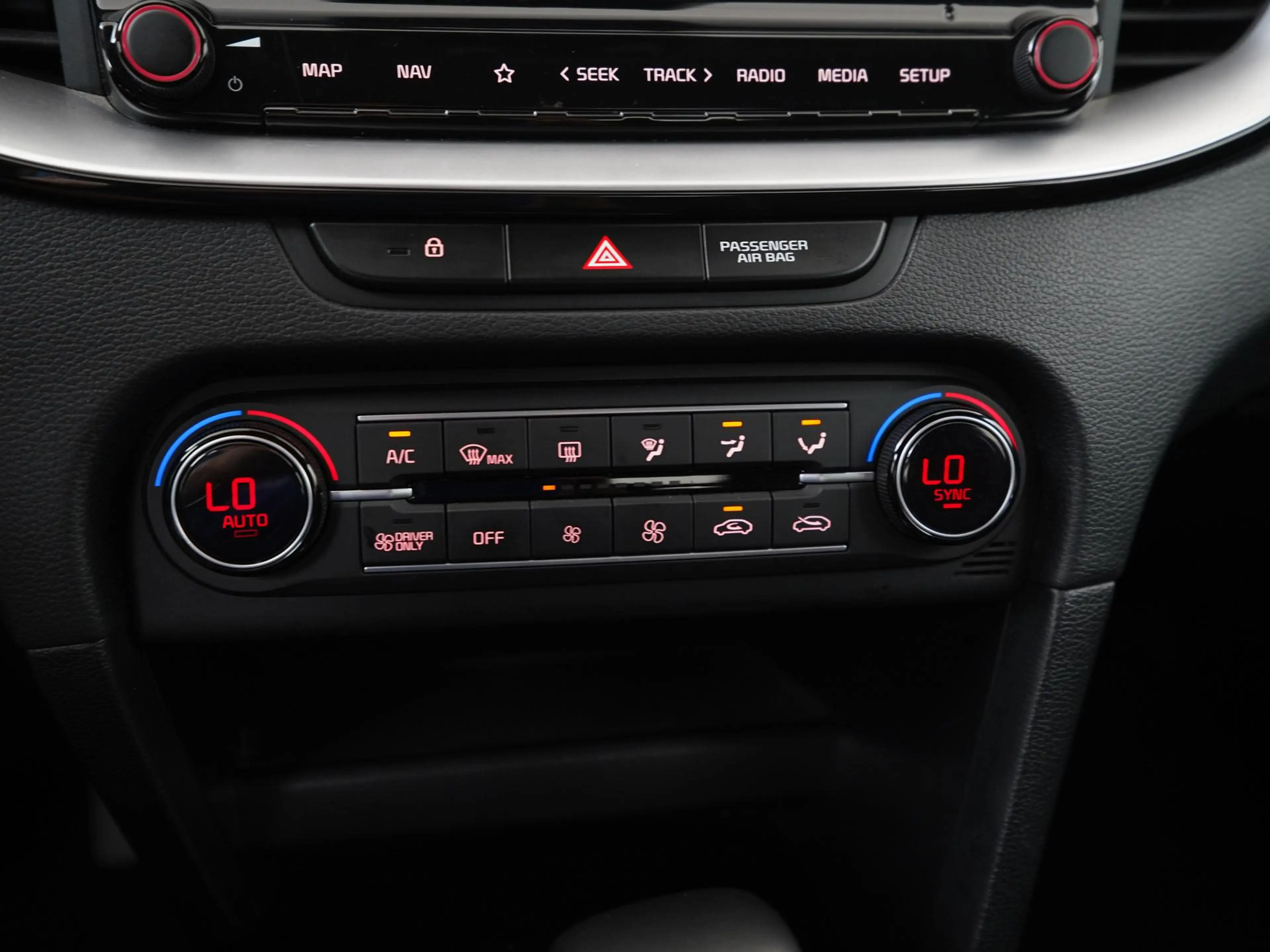 Kia XCeed 1.6 GDi PHEV DynamicLine | Camera | Navigatie | Ca — photo 12