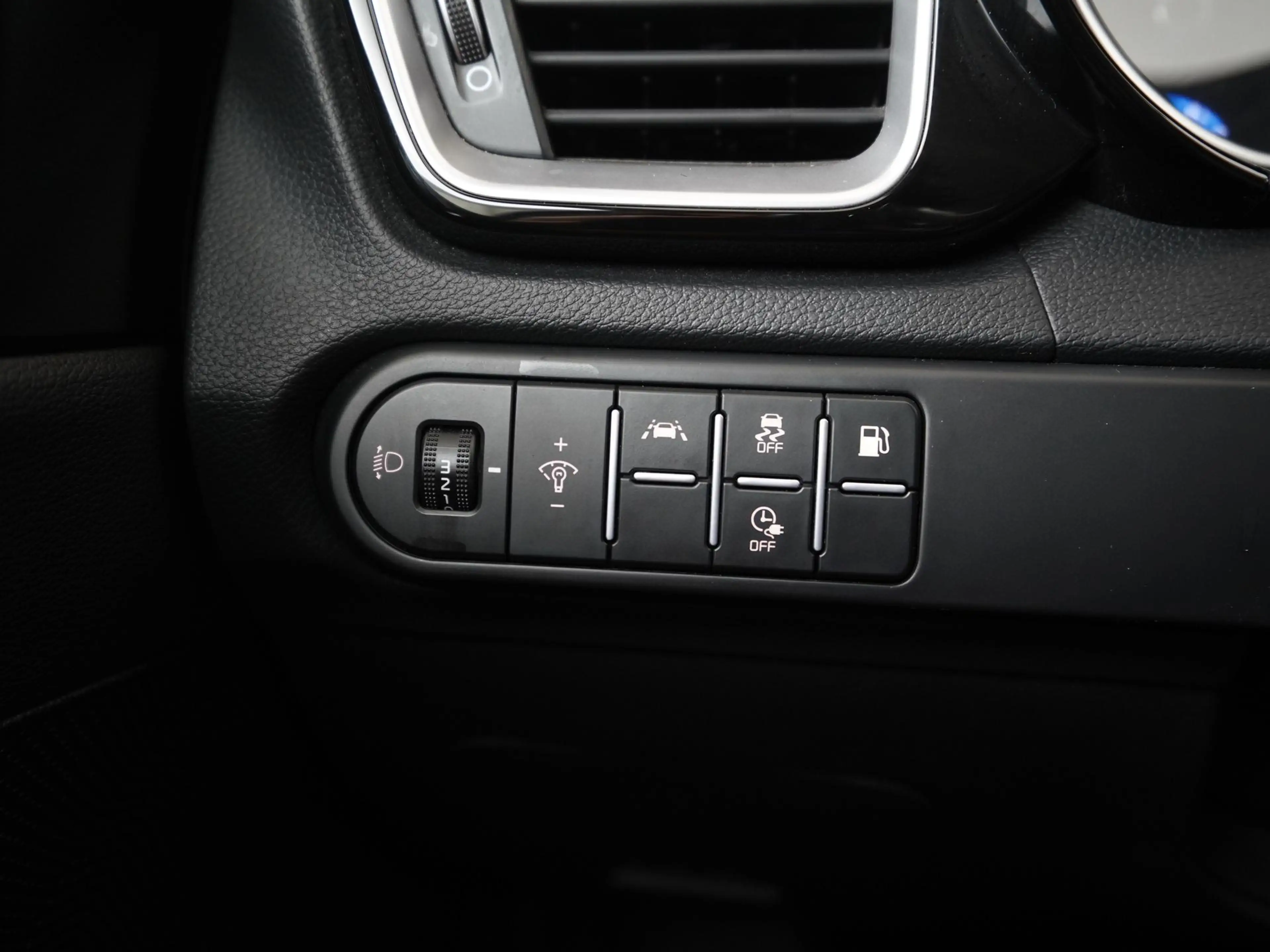 Kia XCeed 1.6 GDi PHEV DynamicLine | Camera | Navigatie | Ca — photo 39