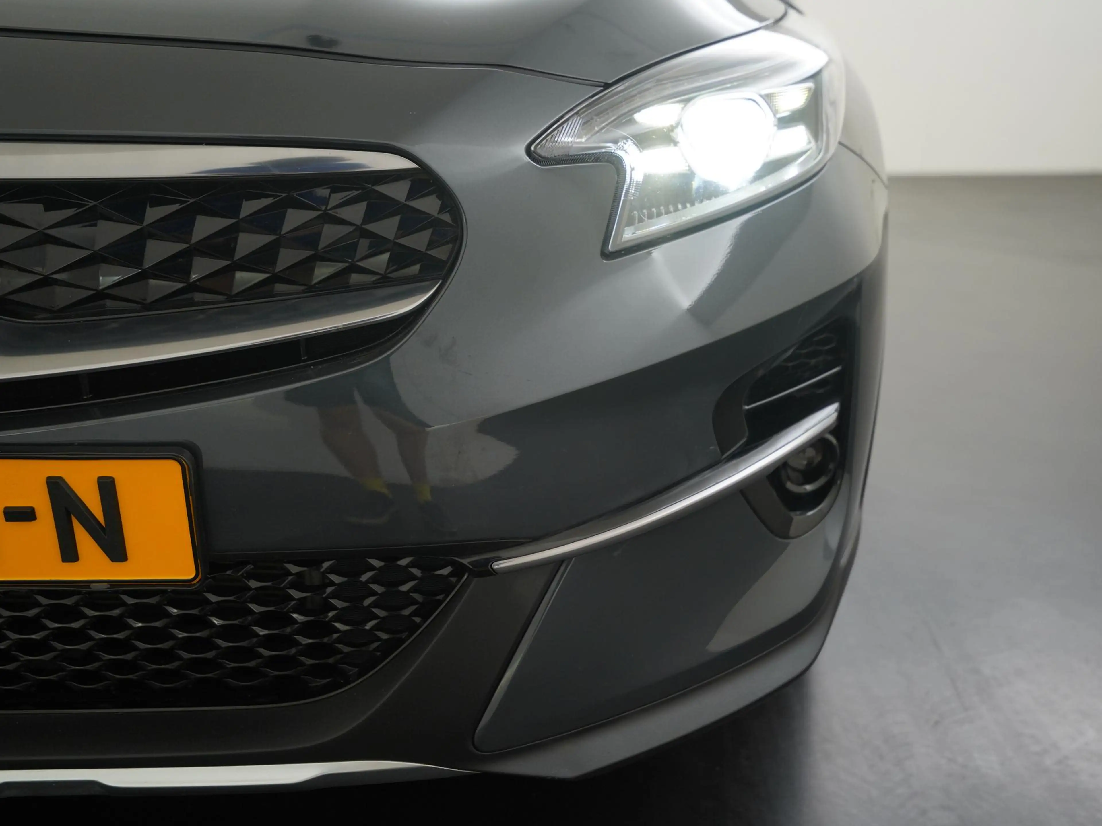 Kia XCeed 1.6 GDi PHEV DynamicLine | Camera | Navigatie | Ca — photo 25