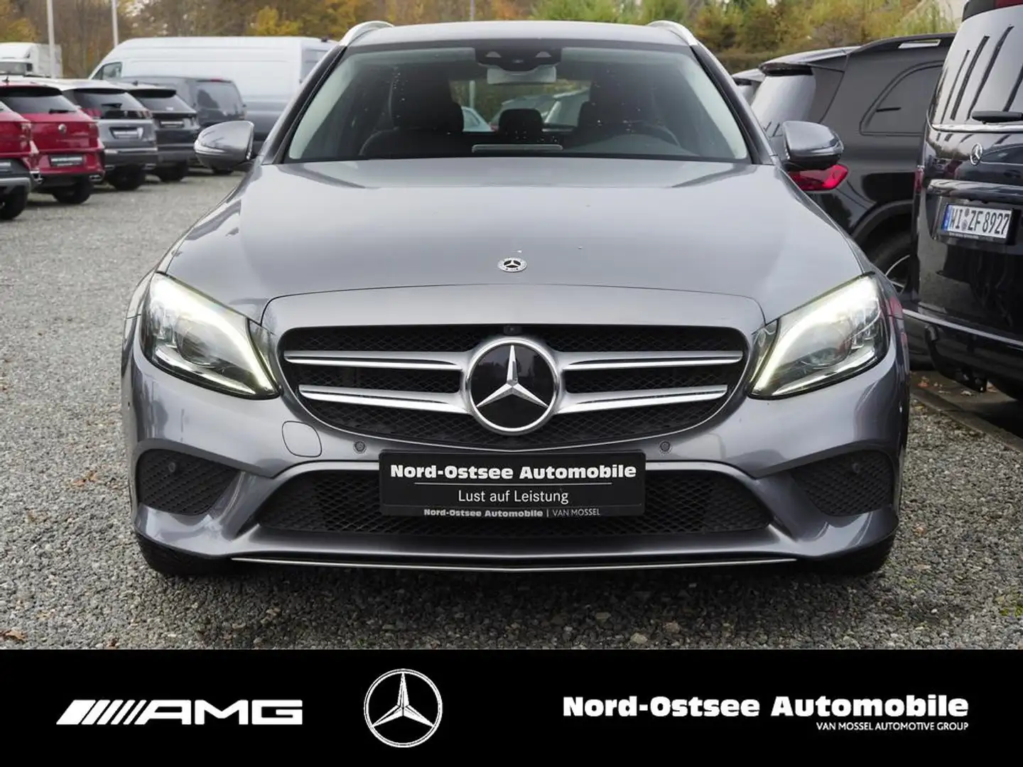 Mercedes-Benz C 300 de T AVANTGARDE AHK DISTRO 360° MULTIBEAM Gris - 2