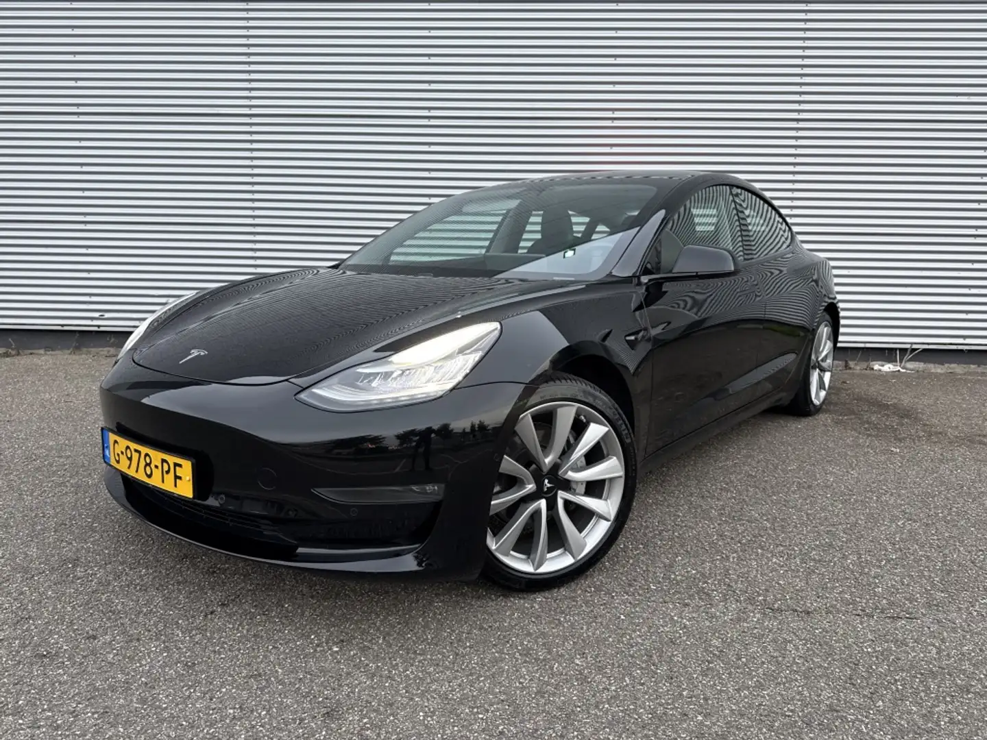Tesla Model 3 Long Range AWD 75kWh NAP 19" lichtmetaal Trekhaak Noir - 1