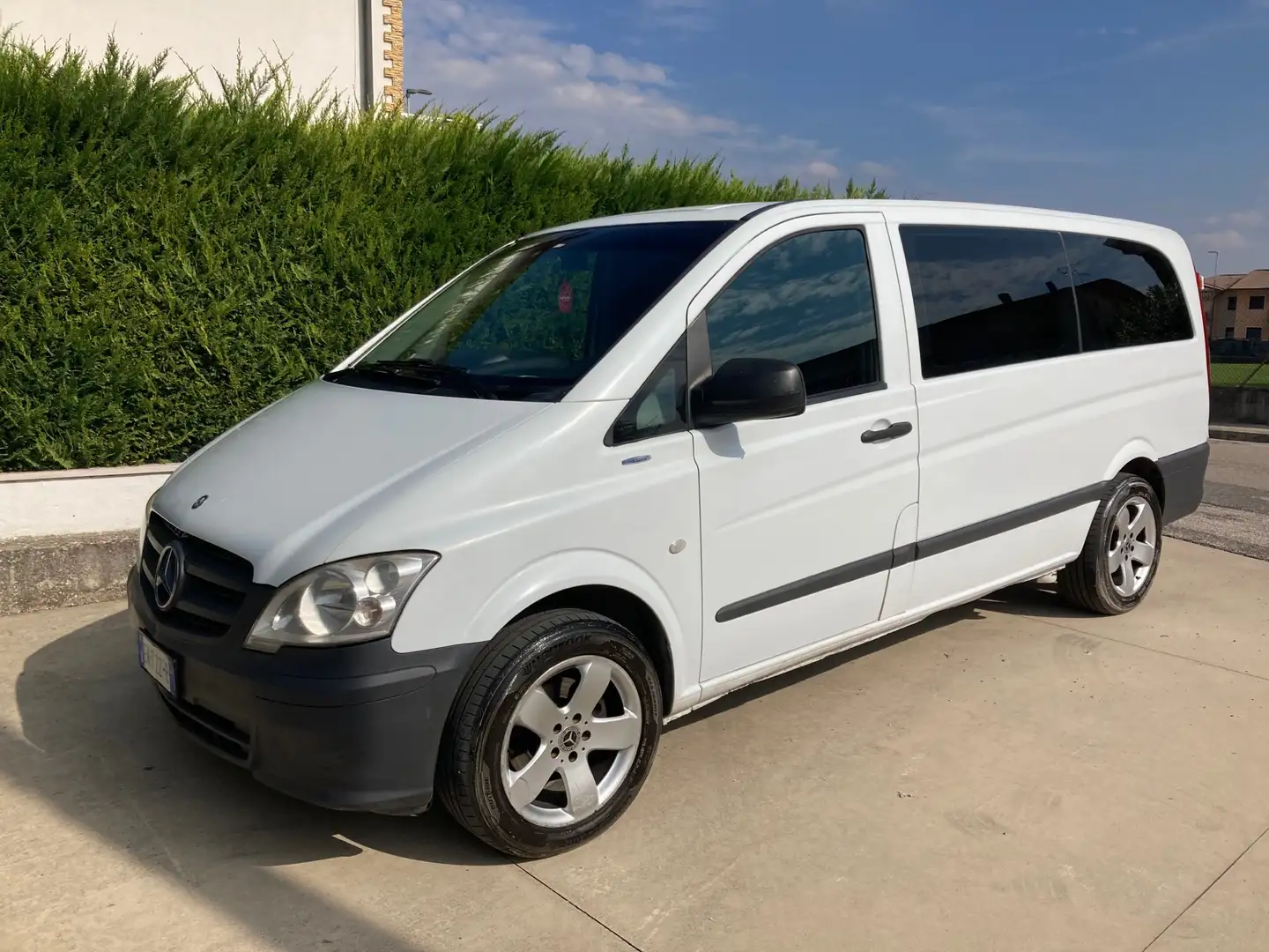 Mercedes-Benz Viano Vito 2.2 cdi combi 9 posti auto Bianco - 2