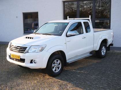 Toyota Hilux 2.5 D-4D SX Xtra Cab 4x4 Airco Navi