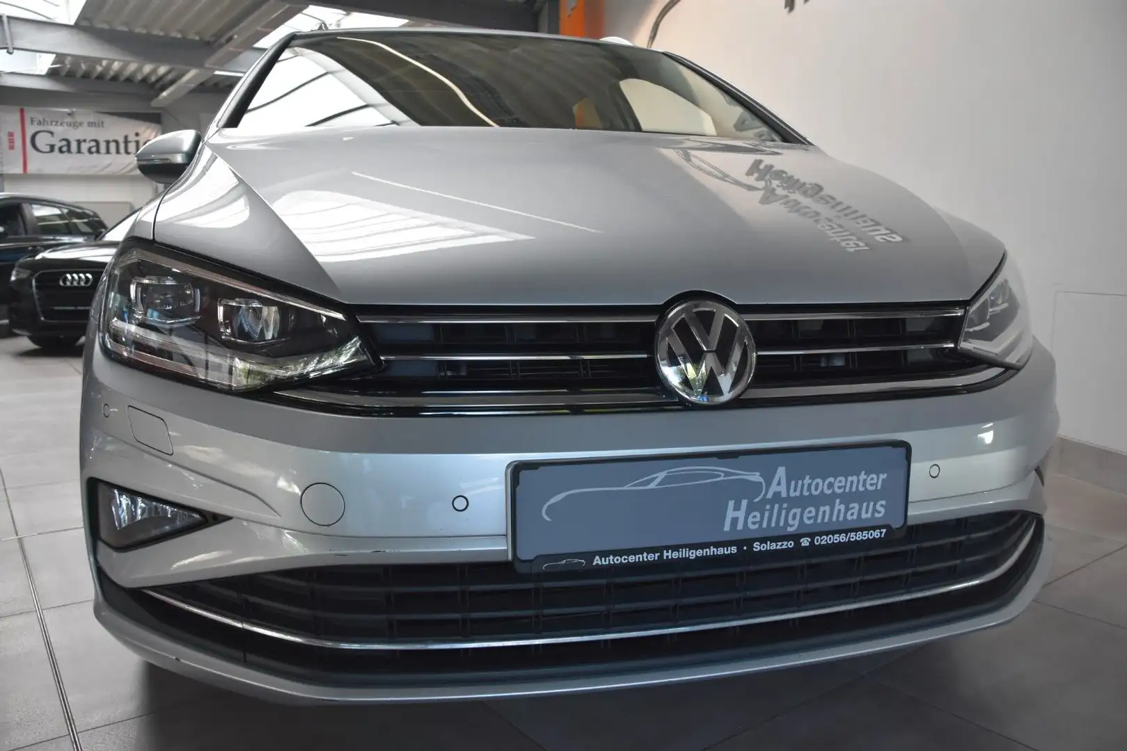 Volkswagen Golf Sportsvan 1.5TSI Join DSG Discover PRO Pano Silber - 1