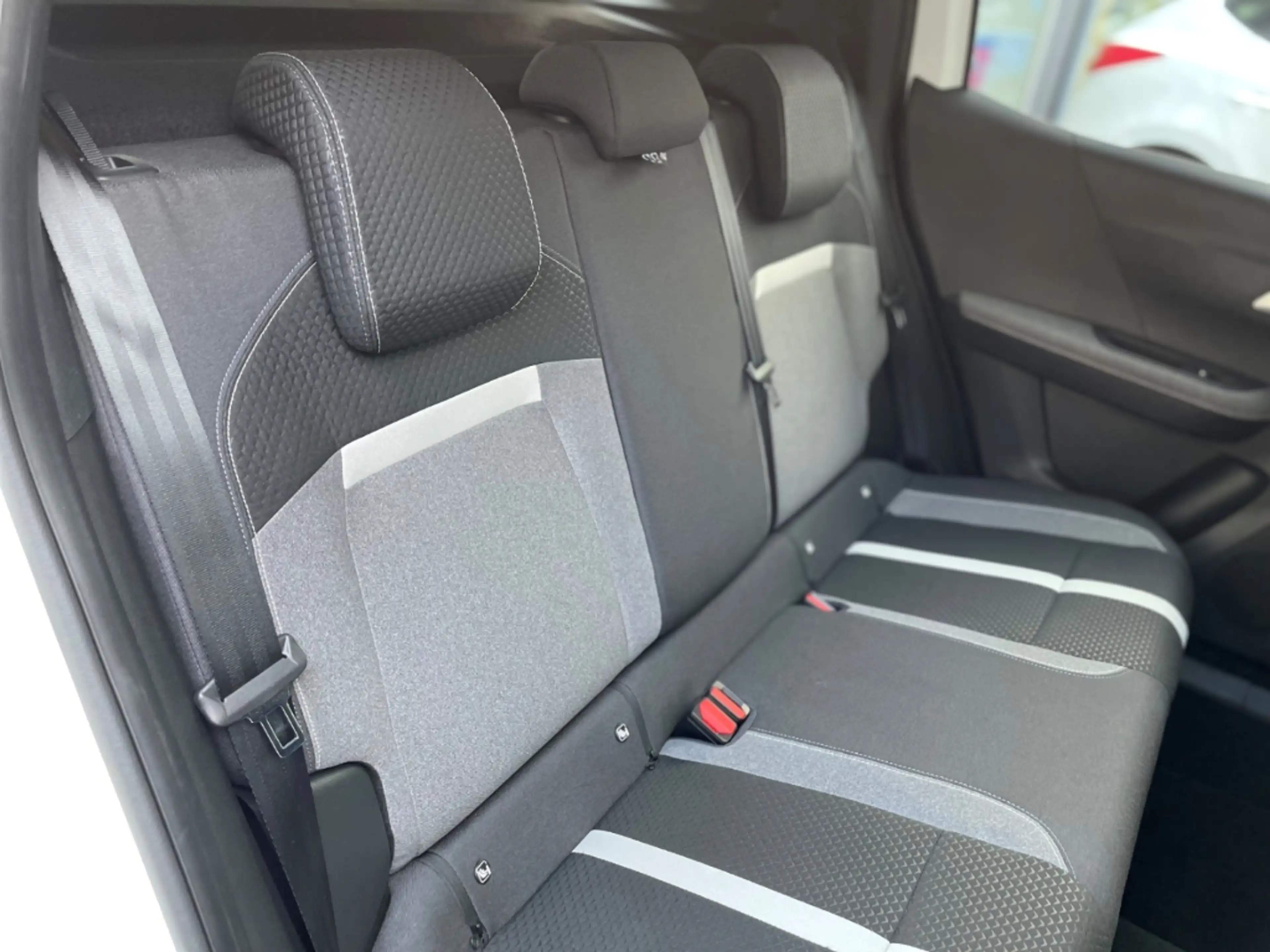 Opel Frontera GS Hybrid+Automatik+Navi+LED+Sitzhzg+Kamera — photo 13