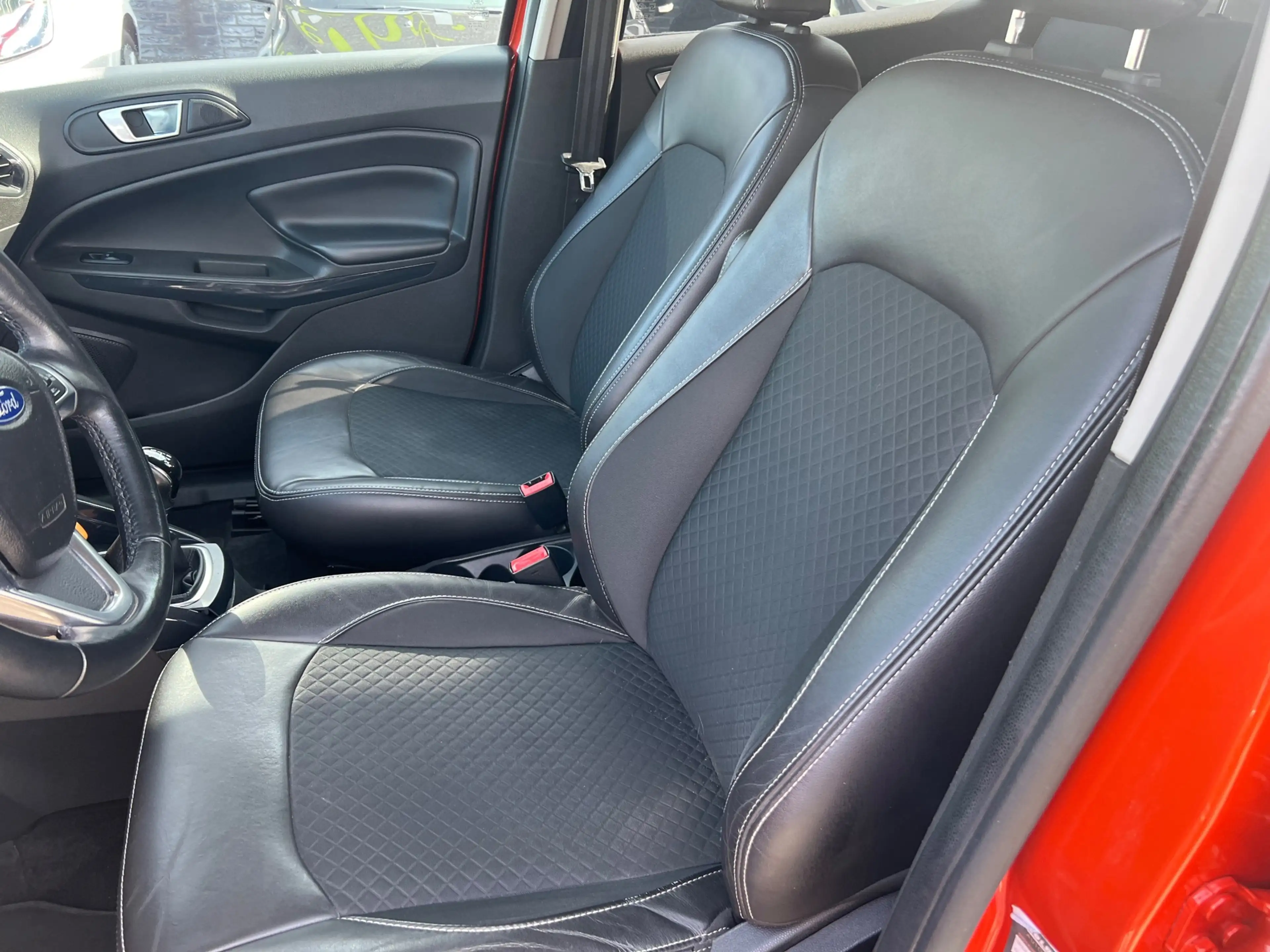 Ford EcoSport 1.0 EcoBoost Titanium — photo 7