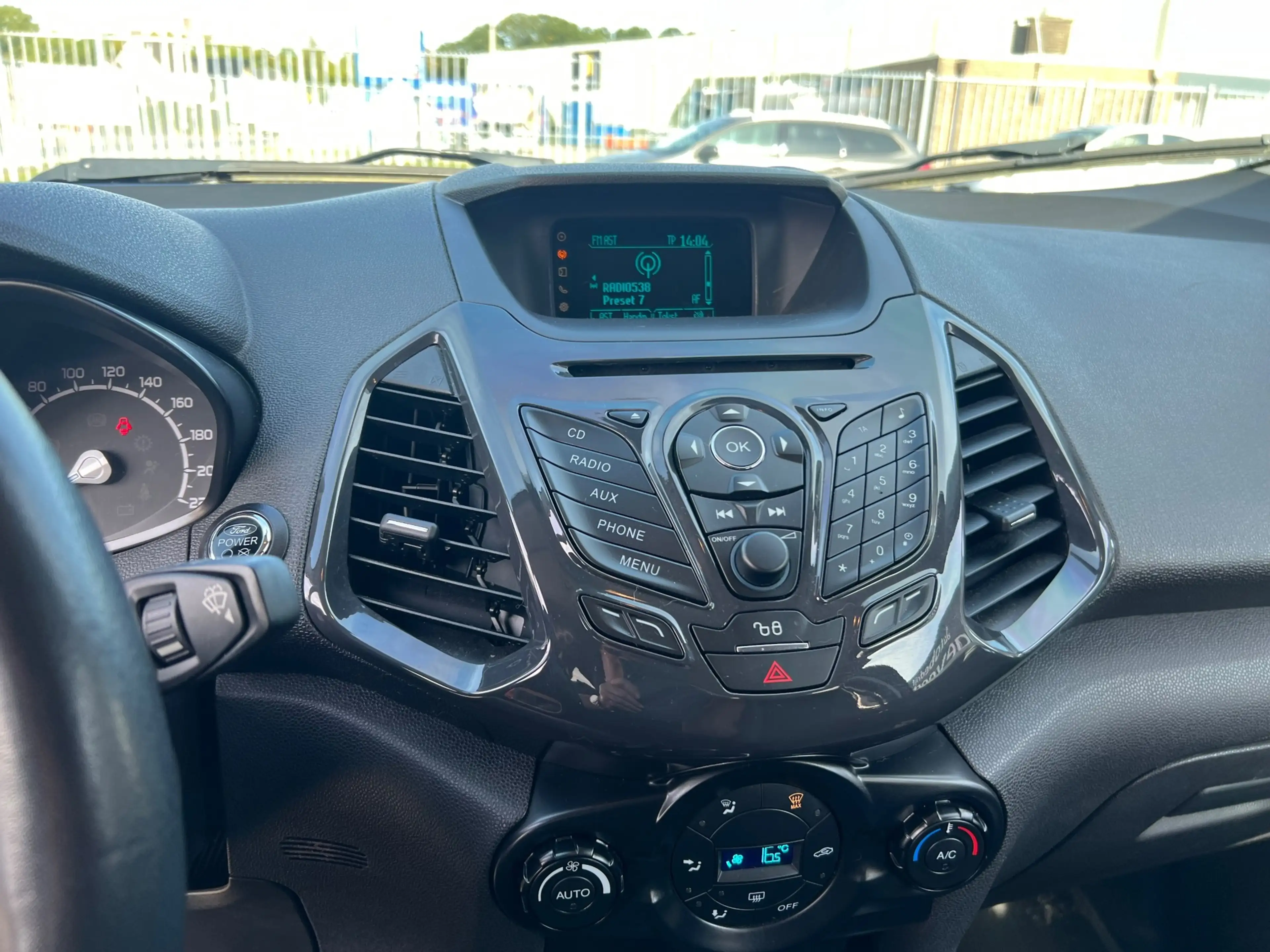 Ford EcoSport 1.0 EcoBoost Titanium — photo 12