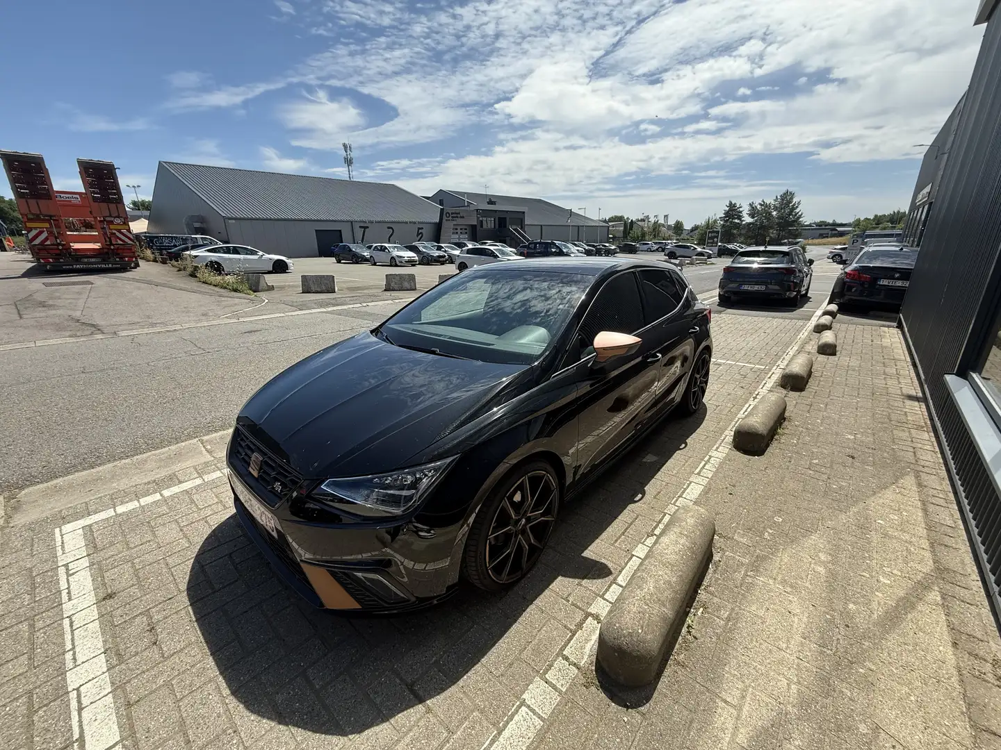 SEAT Ibiza 1.0 TSI 95 ch S/S BVM5 Xcellence - 1