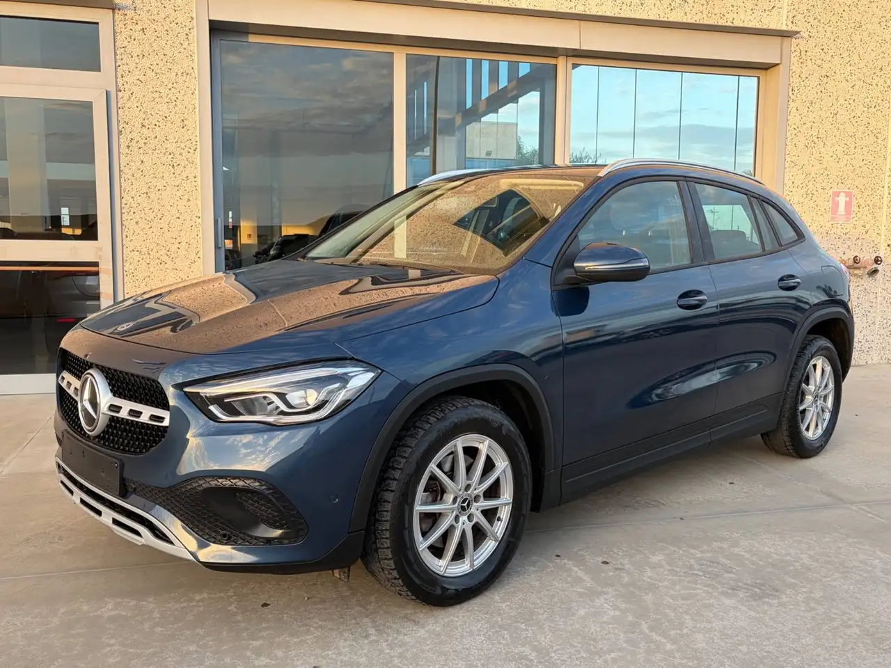 Mercedes-Benz GLA 200