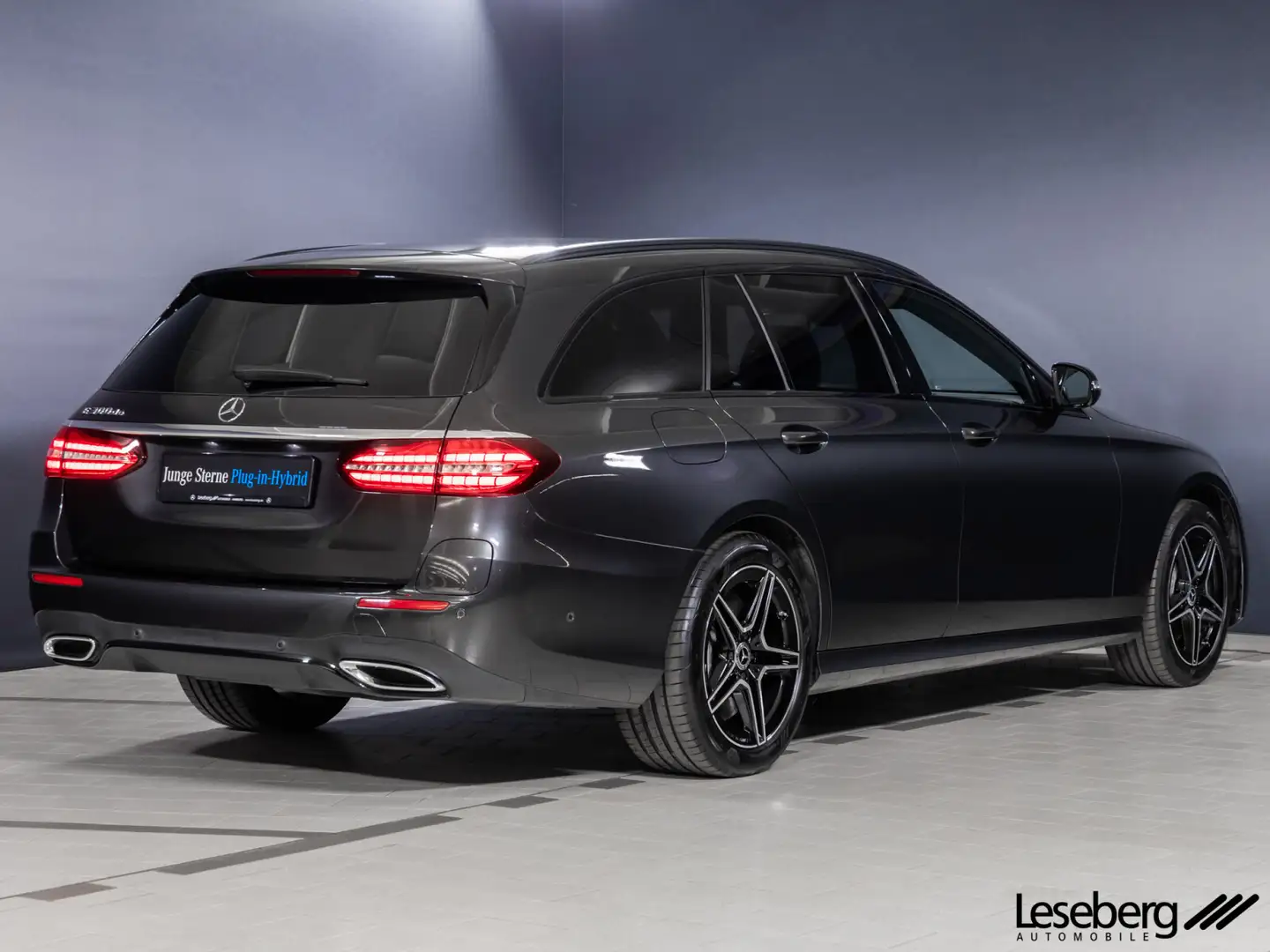 Mercedes-Benz E 300 E 300 de T AMG LED/Distronic/Rückfahrkamera/DAB Grau - 2