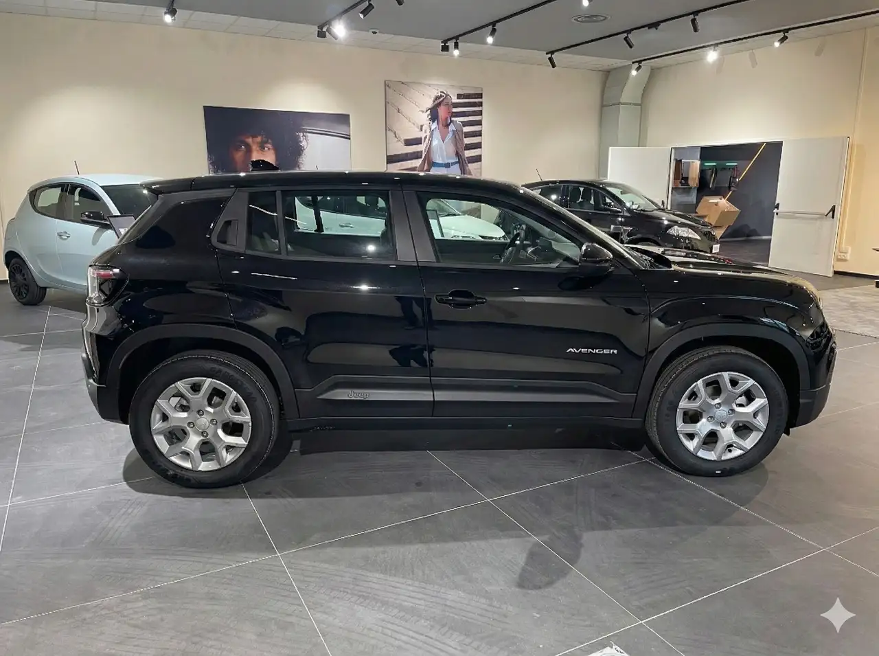 Jeep Avenger Mhev Longitude 1.2 100cv Dct, миниатюра 5