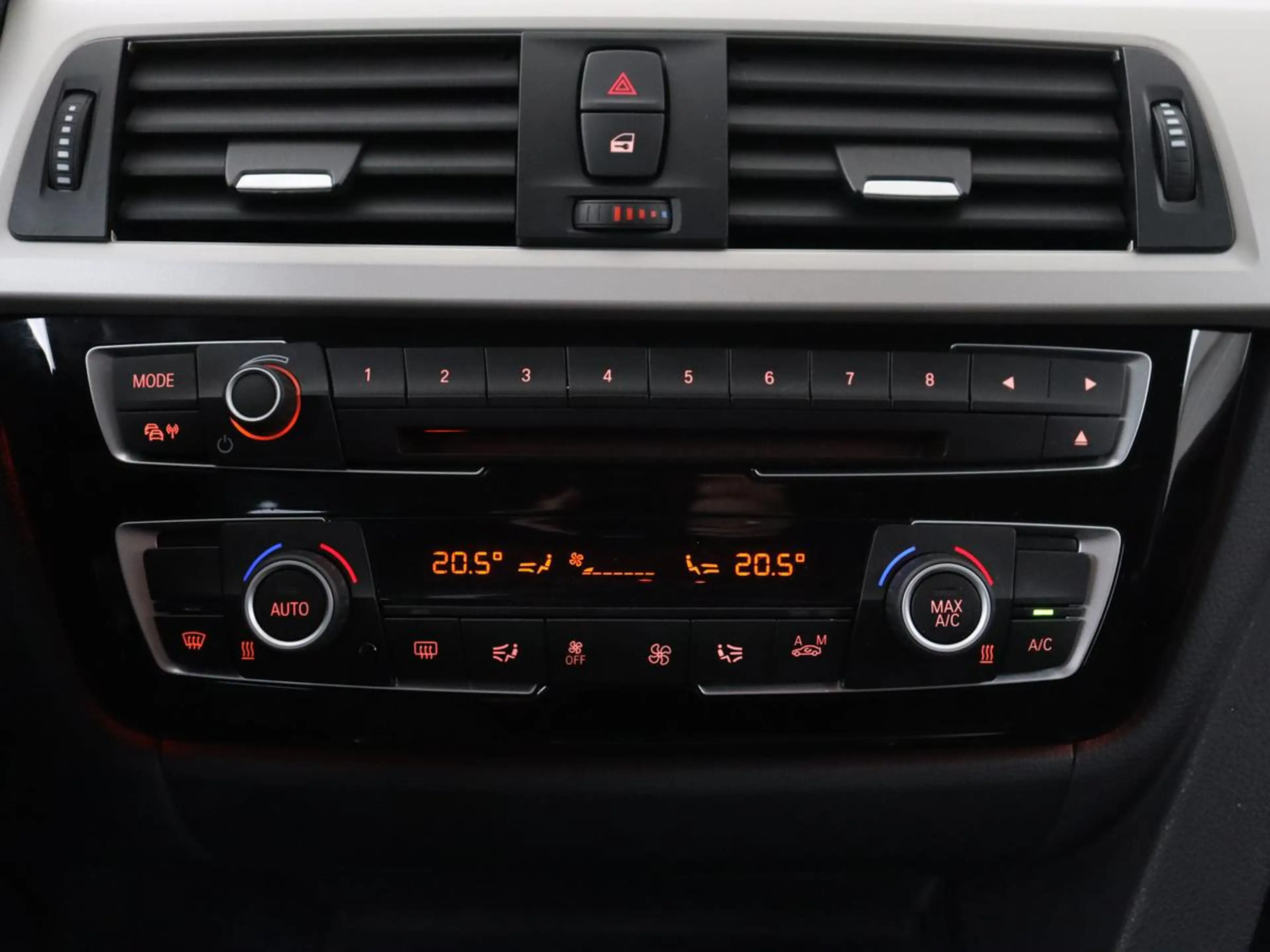 BMW 320 3-serie Touring 320d EDE Centennial Executive | Tr — photo 10