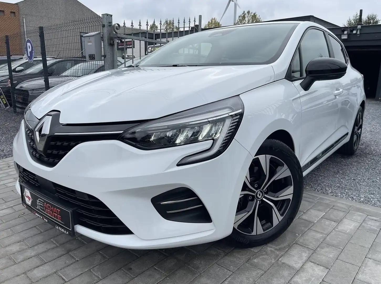 Renault Clio 1.6E-Tech Hybrid🔝Automat🔝145cv Mixte Blanc - 1
