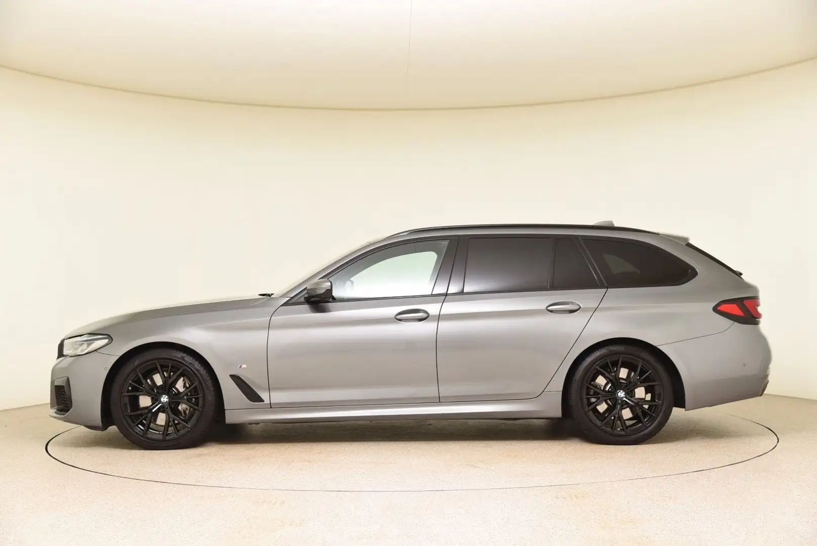 BMW 530 d xDrive Touring M Sport HUD  *UVP: 95.500 Grigio - 2