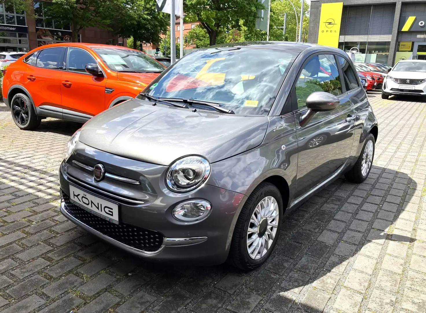 Fiat 500 1.0 GSE Hybrid DOLCEVITA Klima*CarPlay*PDC Grau - 1