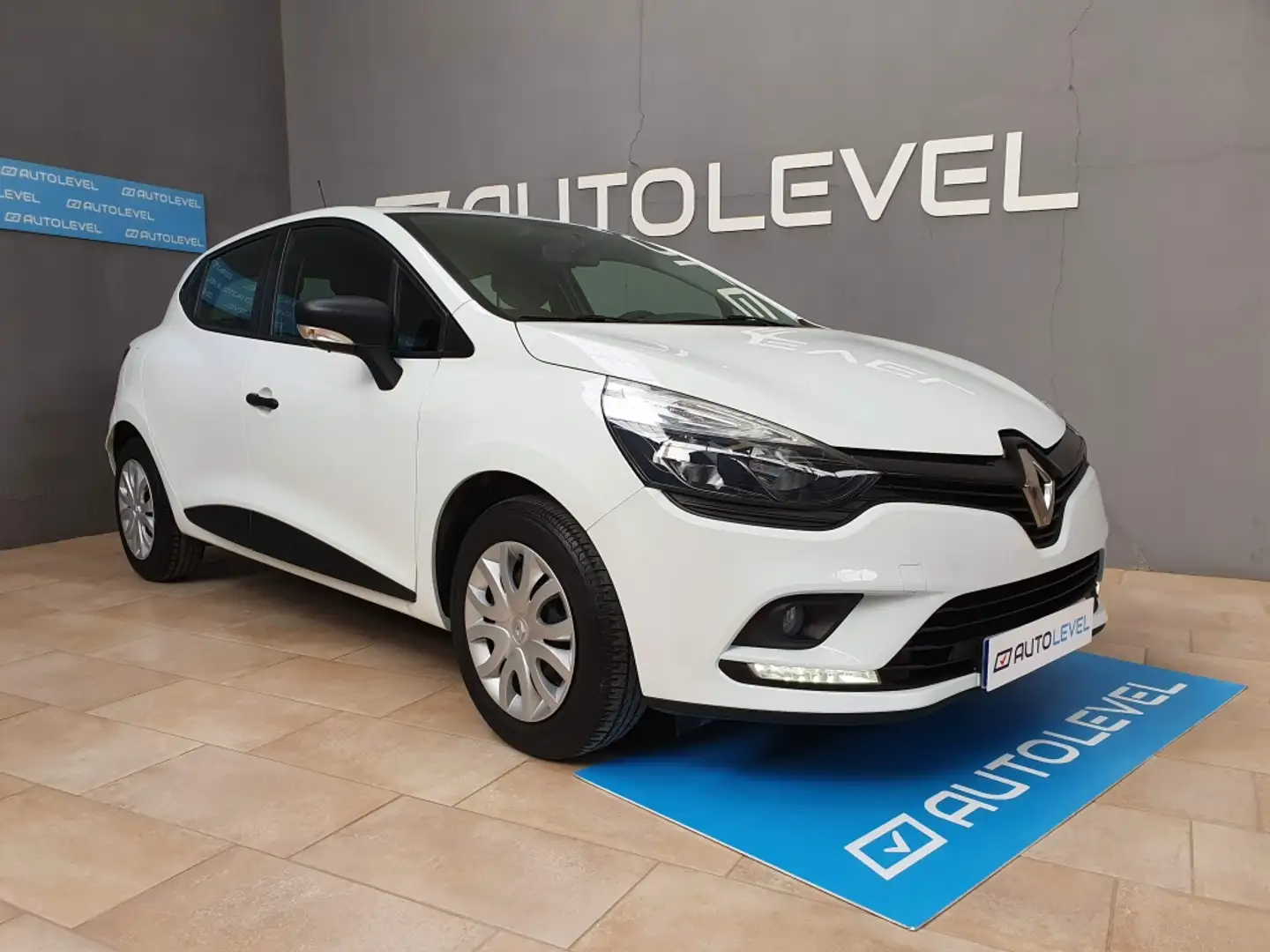 Renault Clio TCe Energy Business 55kW Wit - 1