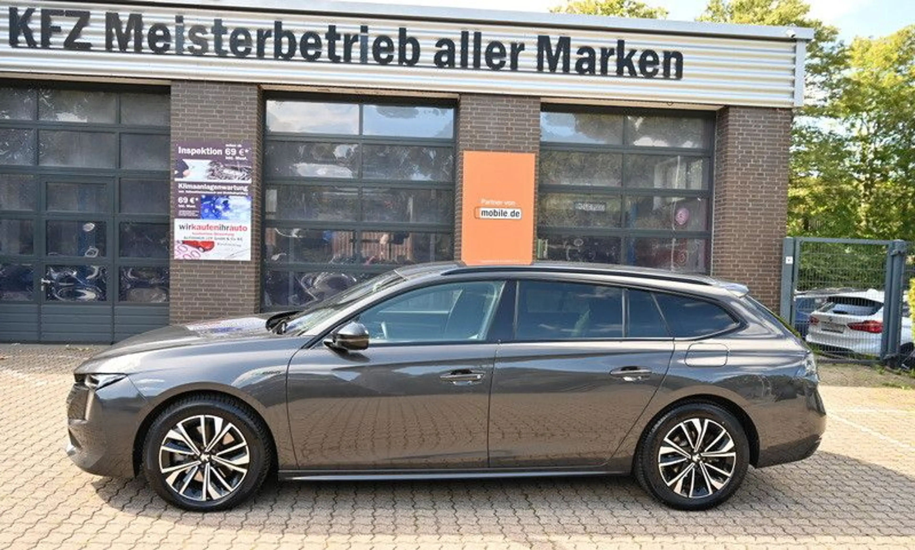 Peugeot 508 SW Hybrid 225 Allure LED NAVI Leder 1.Hd — photo 5