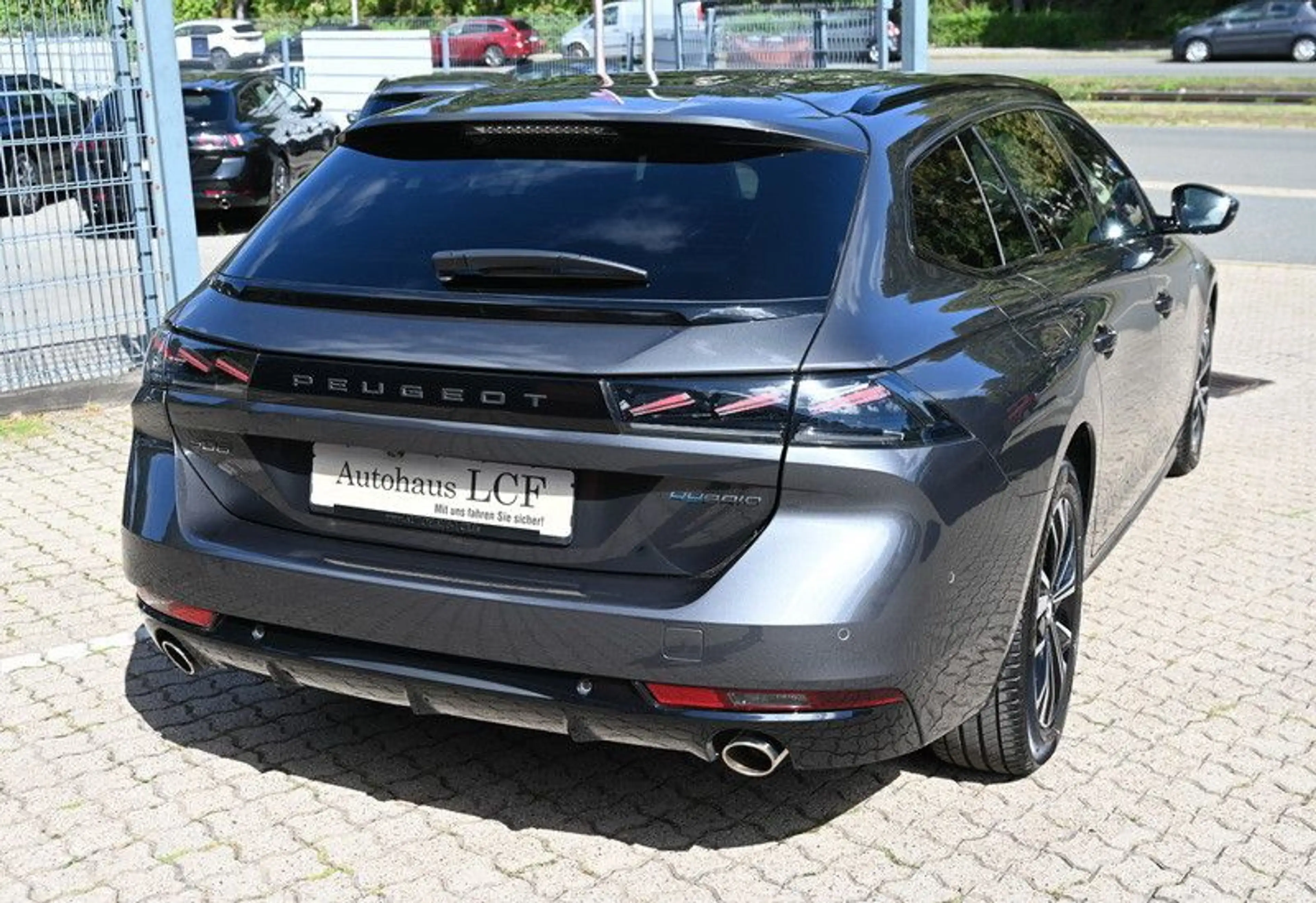 Peugeot 508 SW Hybrid 225 Allure LED NAVI Leder 1.Hd — photo 8