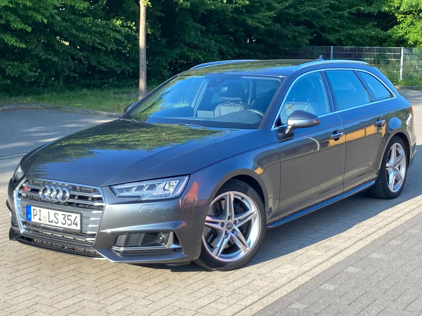Audi S4 S4 Avant 3.0 TFSI quattro tiptronic Grau - 1