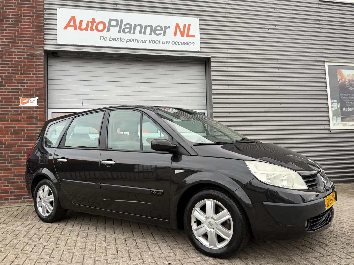 Renault Grand Scenic 1.6-16V Business Line! Pano! 7-Pers.! Zwart - 2