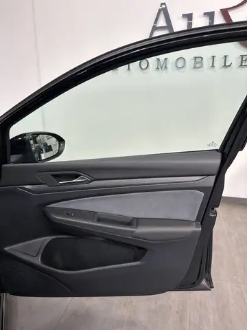 Volkswagen Golf view 10