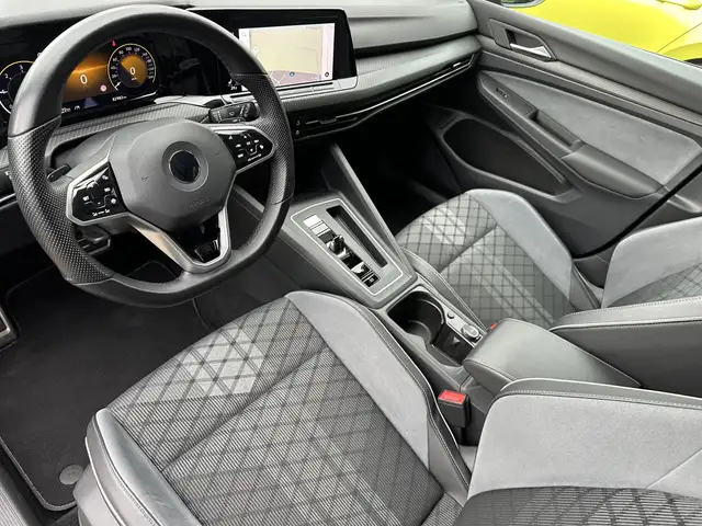 Volkswagen Golf view 11