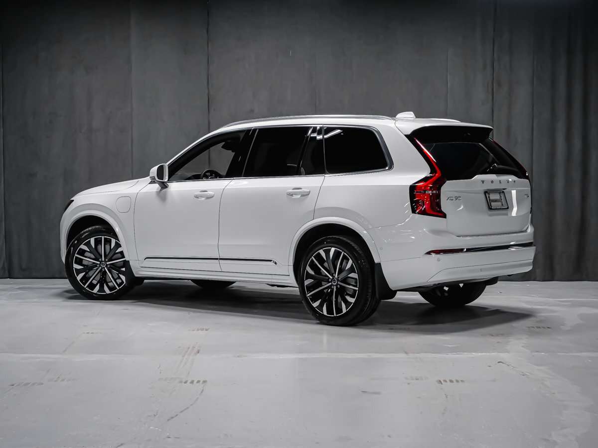 2026 Volvo XC90 Ultra 6-Seater (Bright Theme) alt 4