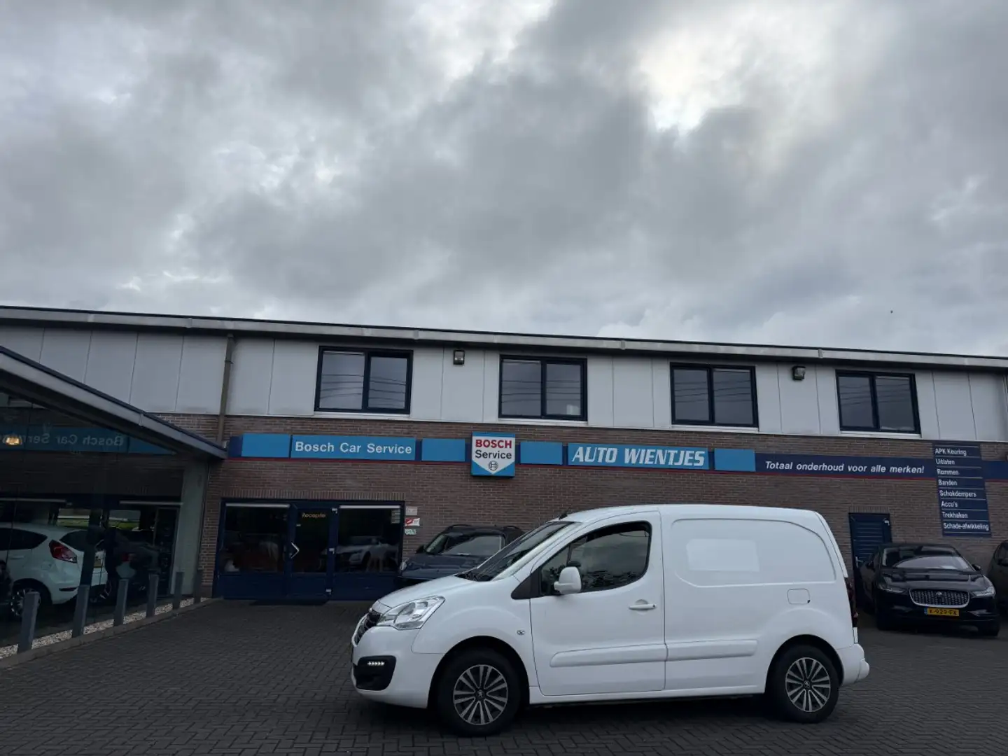 Peugeot Partner 1.6 BlueHDi | Premium | Airco | Cruise | Navi Wit - 1