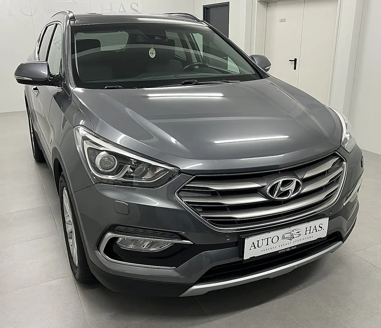 Hyundai SANTA FE Santa Fe 2,2 CRDi 4WD Start-Stopp Aut. Style *T... Silber - 1