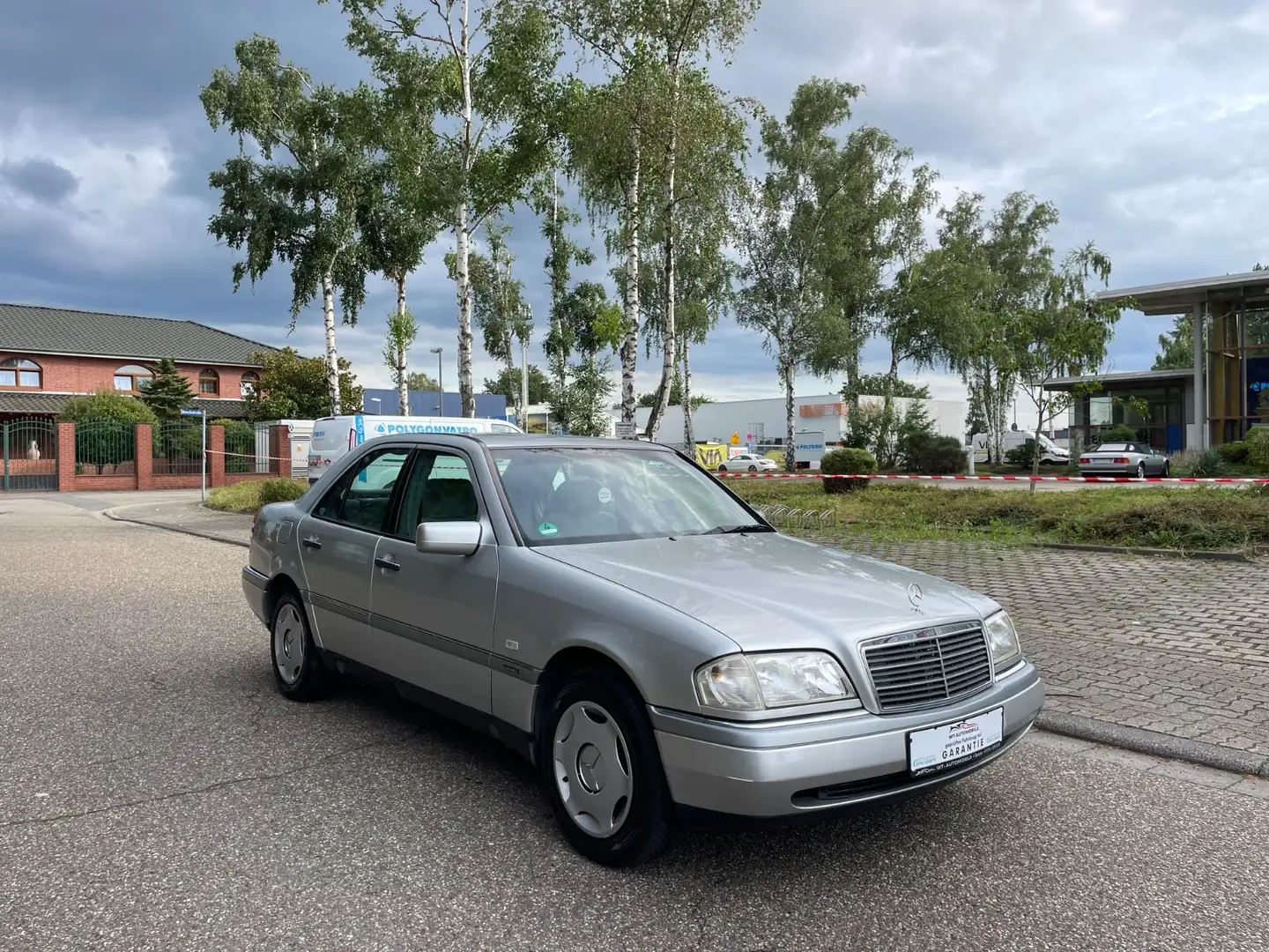 Mercedes-Benz C 180 Klima 2 Hand TÜV NEU Garantie siva - 2