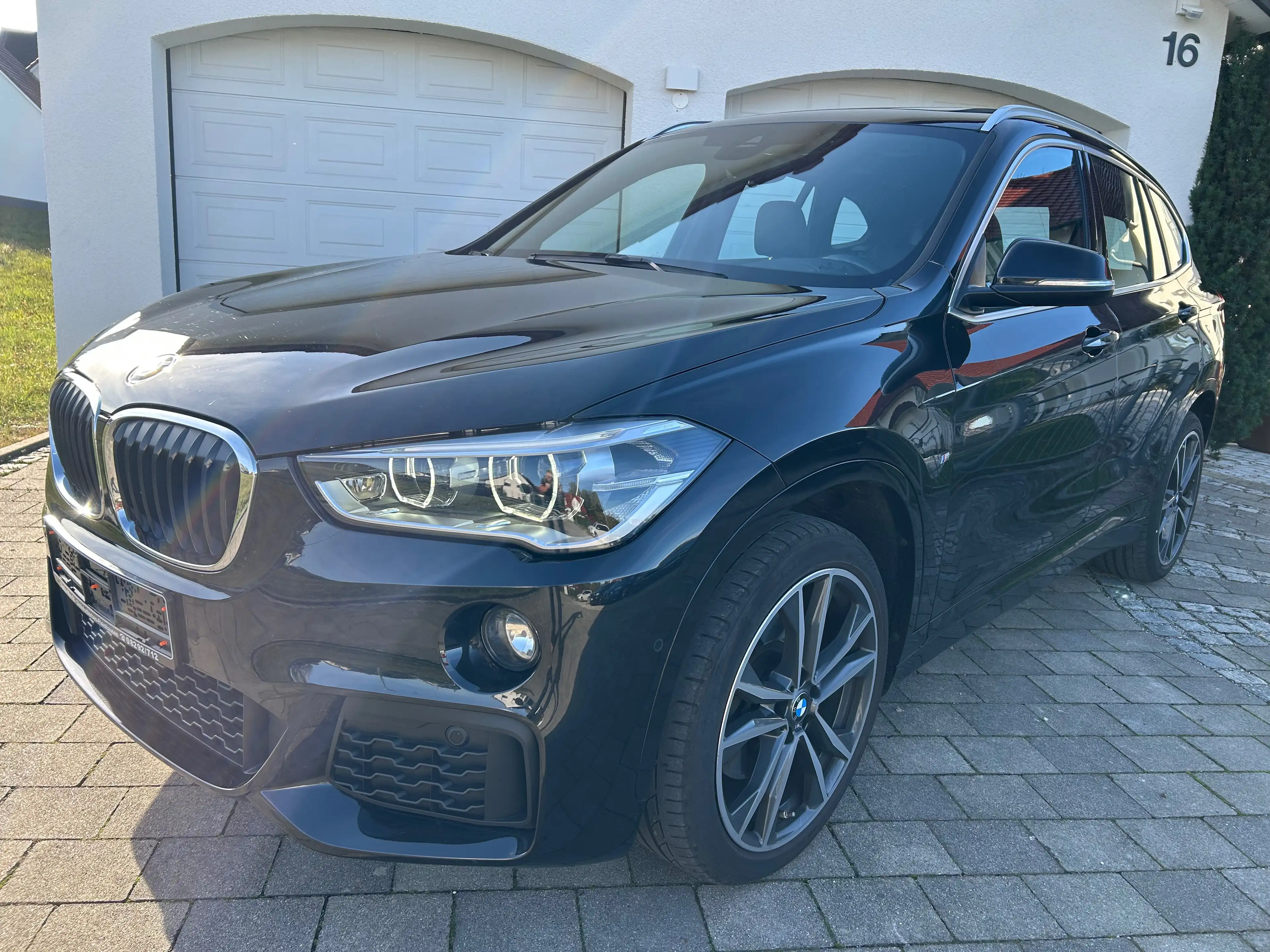 BMW X1 X1 xDrive20d M-Sport 19" HuD ACC PANO RFK KoZg LRH Leder — photo 2
