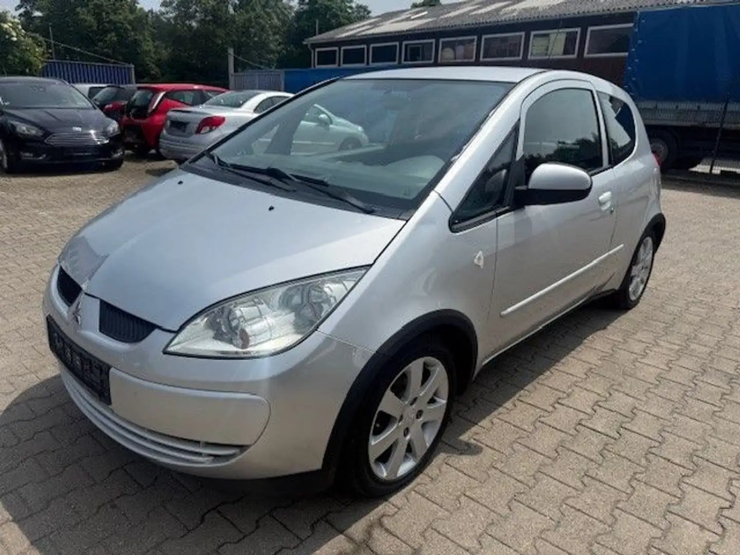 Mitsubishi Colt CZ3 Lim. 3-trg. 1.5 Instyle Klima Tüv 12.26 Срібний - 1