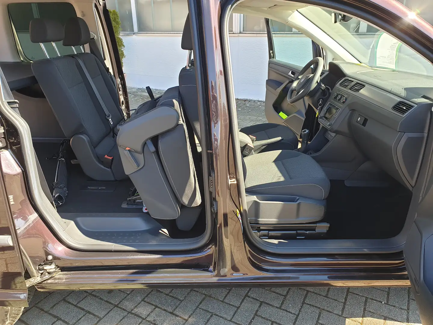 Volkswagen Caddy TSI Trendline Standheizung Klima PDC Violett - 2