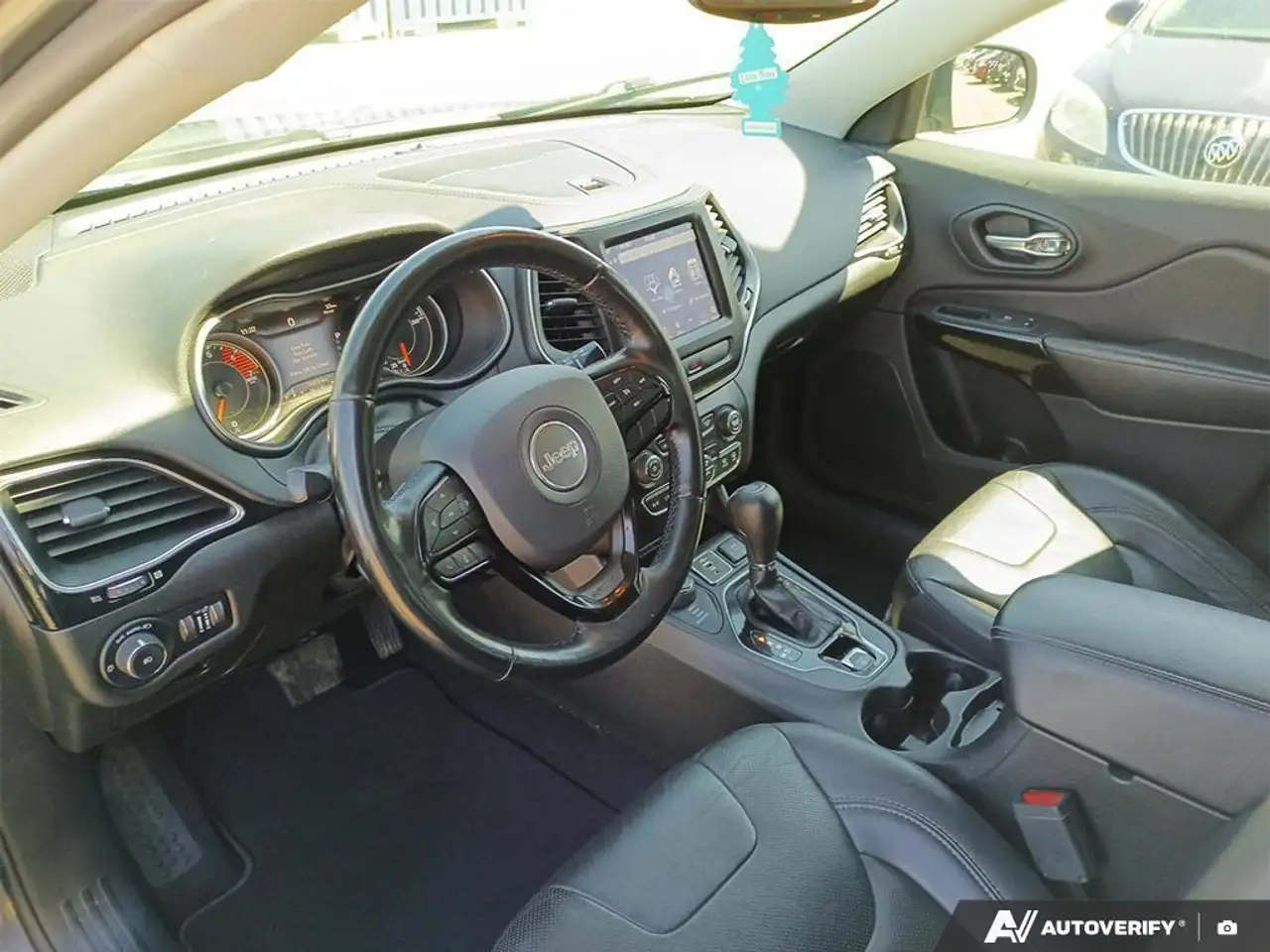Jeep Cherokee fotografie Jeep Cherokee