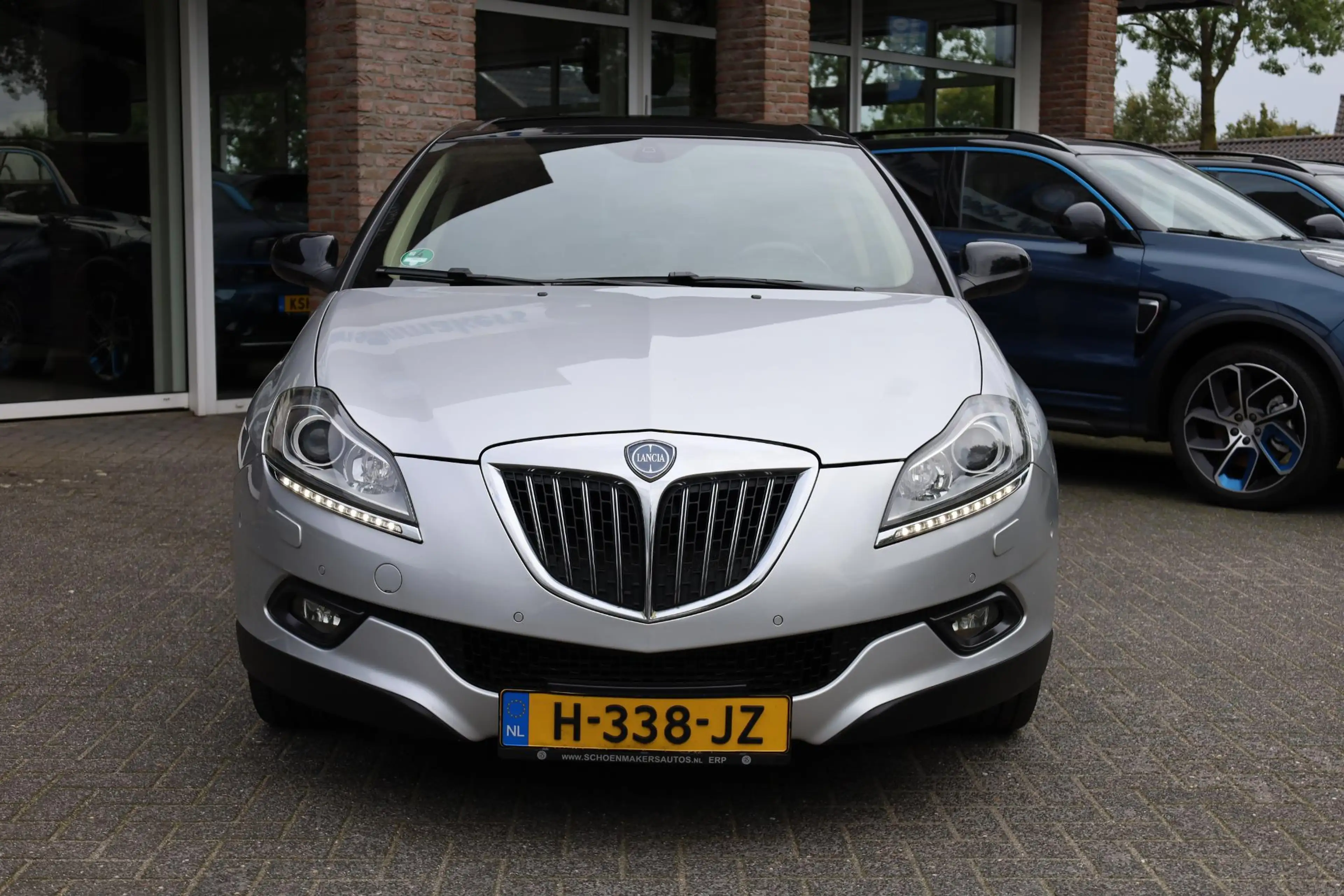 Lancia Delta 1.8-16V Di Platinum PANO LEER 2xPDC 18"LMV AUTOMAA — photo 31
