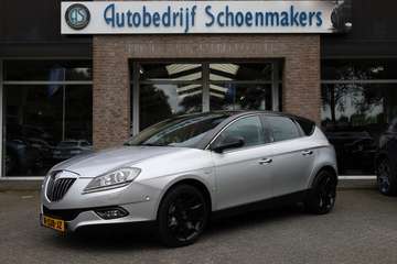 1.8-16V Di Platinum PANO LEER 2xPDC 18"LMV AUTOMAA