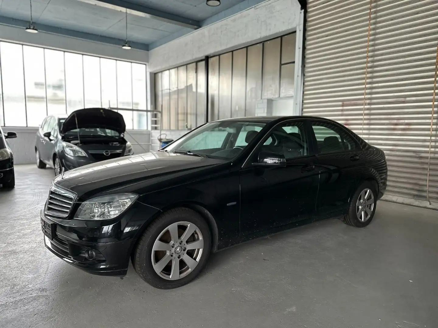 Mercedes-Benz C 180 Lim. CGI 2-Zonen-Klima*Motorschaden Negro - 1