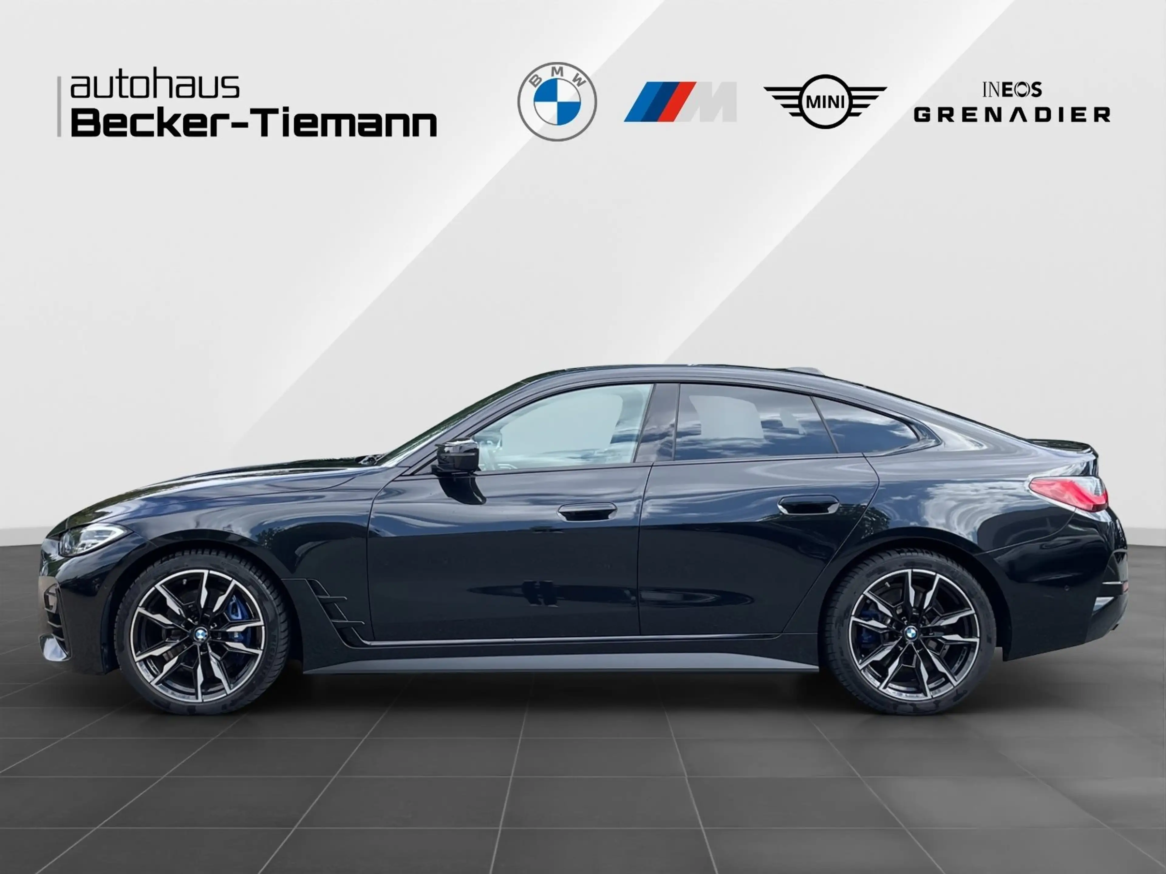 BMW M4 40i xDrive AHK/ ACC/ ParkAss/ Glasdach/ Ambiente/ — photo 3