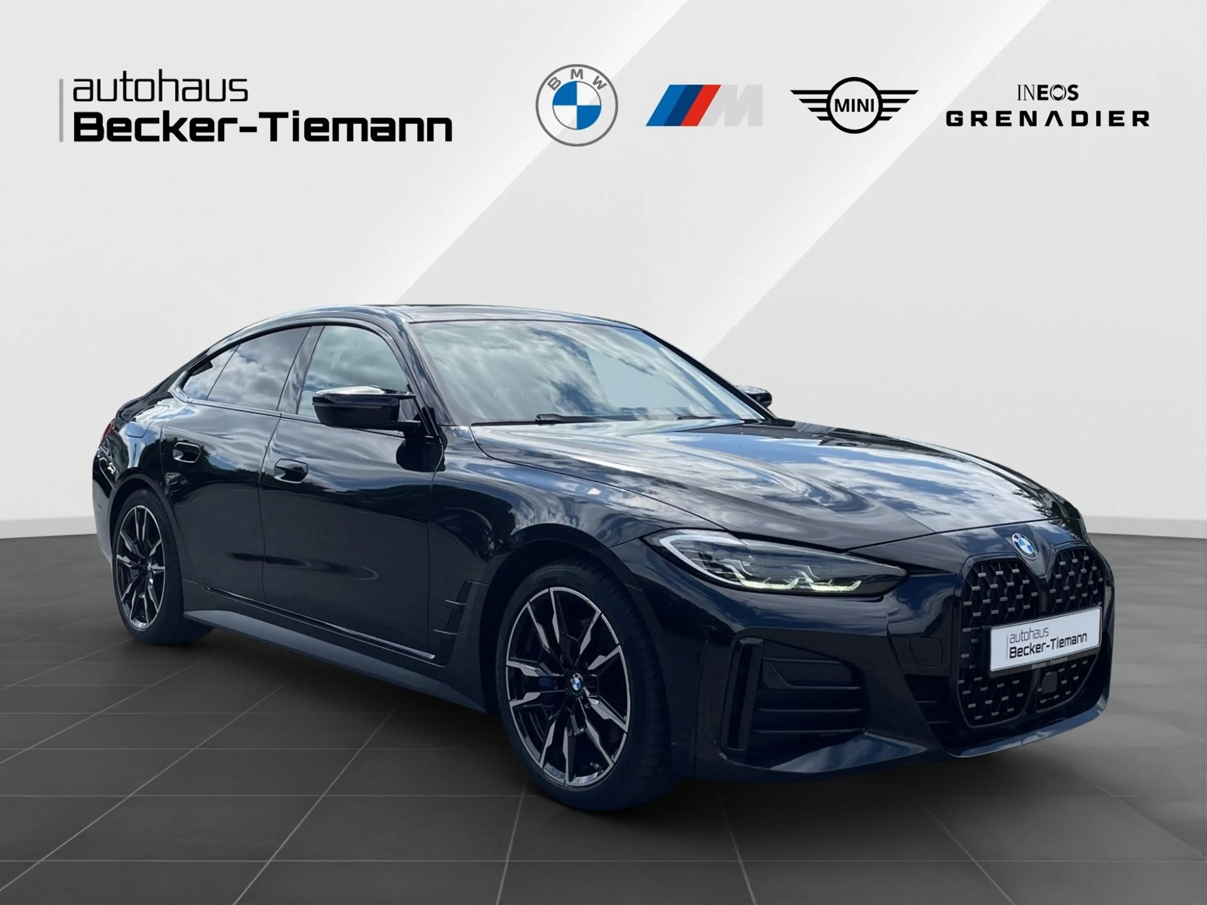 BMW M4 40i xDrive AHK/ ACC/ ParkAss/ Glasdach/ Ambiente/ — photo 7