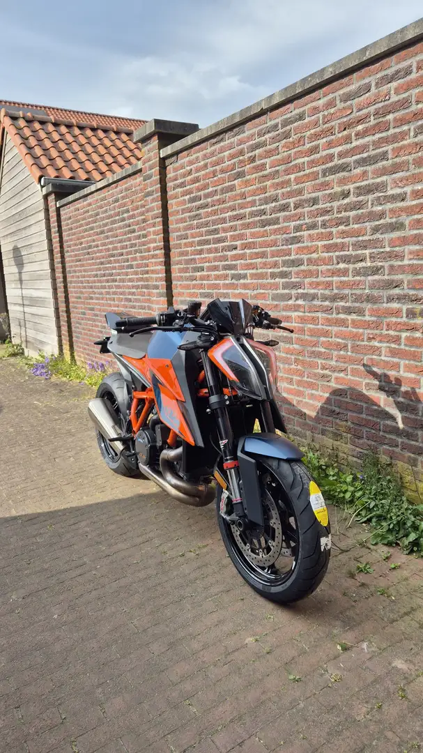 KTM 1290 Super Duke R 2020 | 11.285 KM | 1e eigenaar Blauw - 2