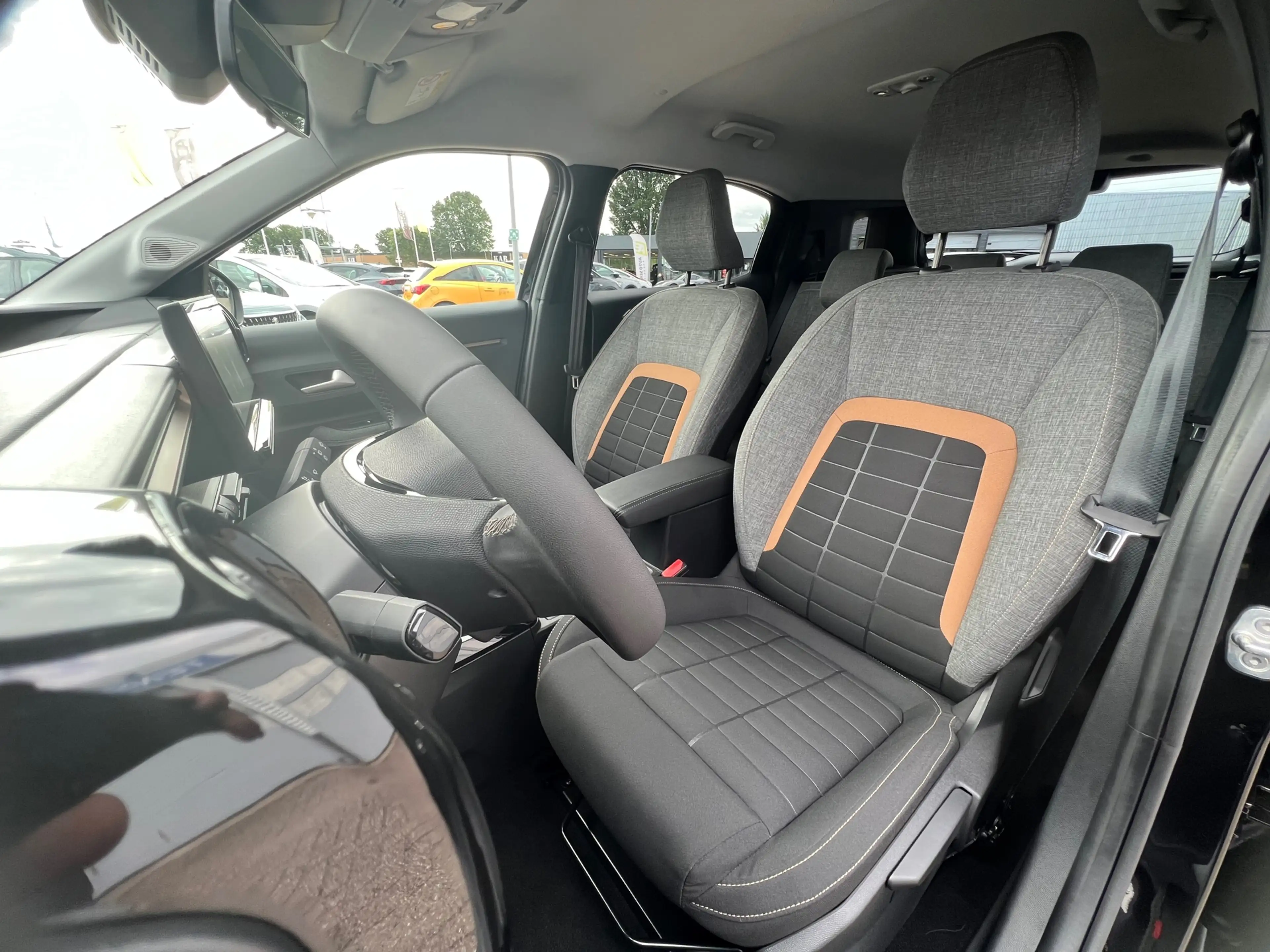Citroen C3 Aircross 1.2 Hybrid 145pk Plus — photo 11
