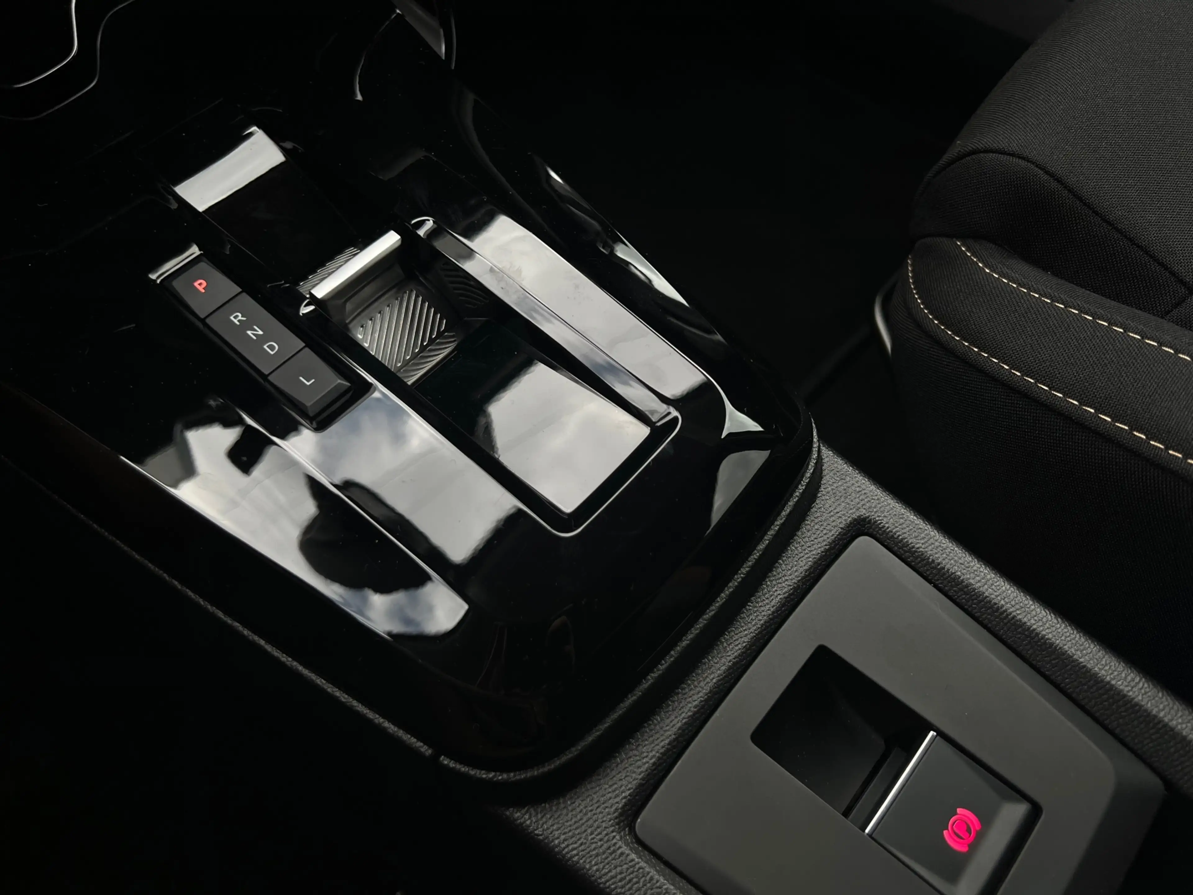 Citroen C3 Aircross 1.2 Hybrid 145pk Plus — photo 17