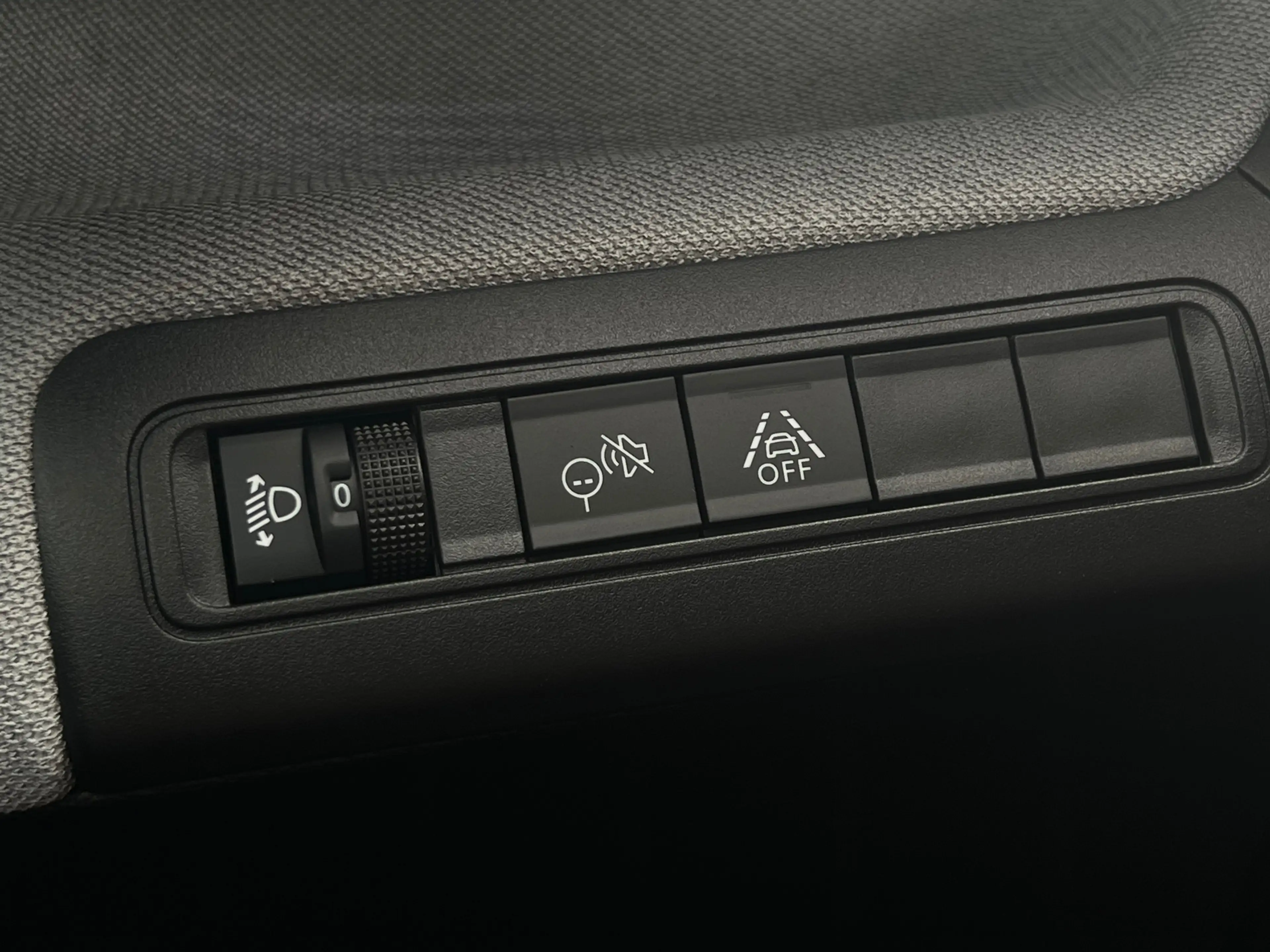 Citroen C3 Aircross 1.2 Hybrid 145pk Plus — photo 19