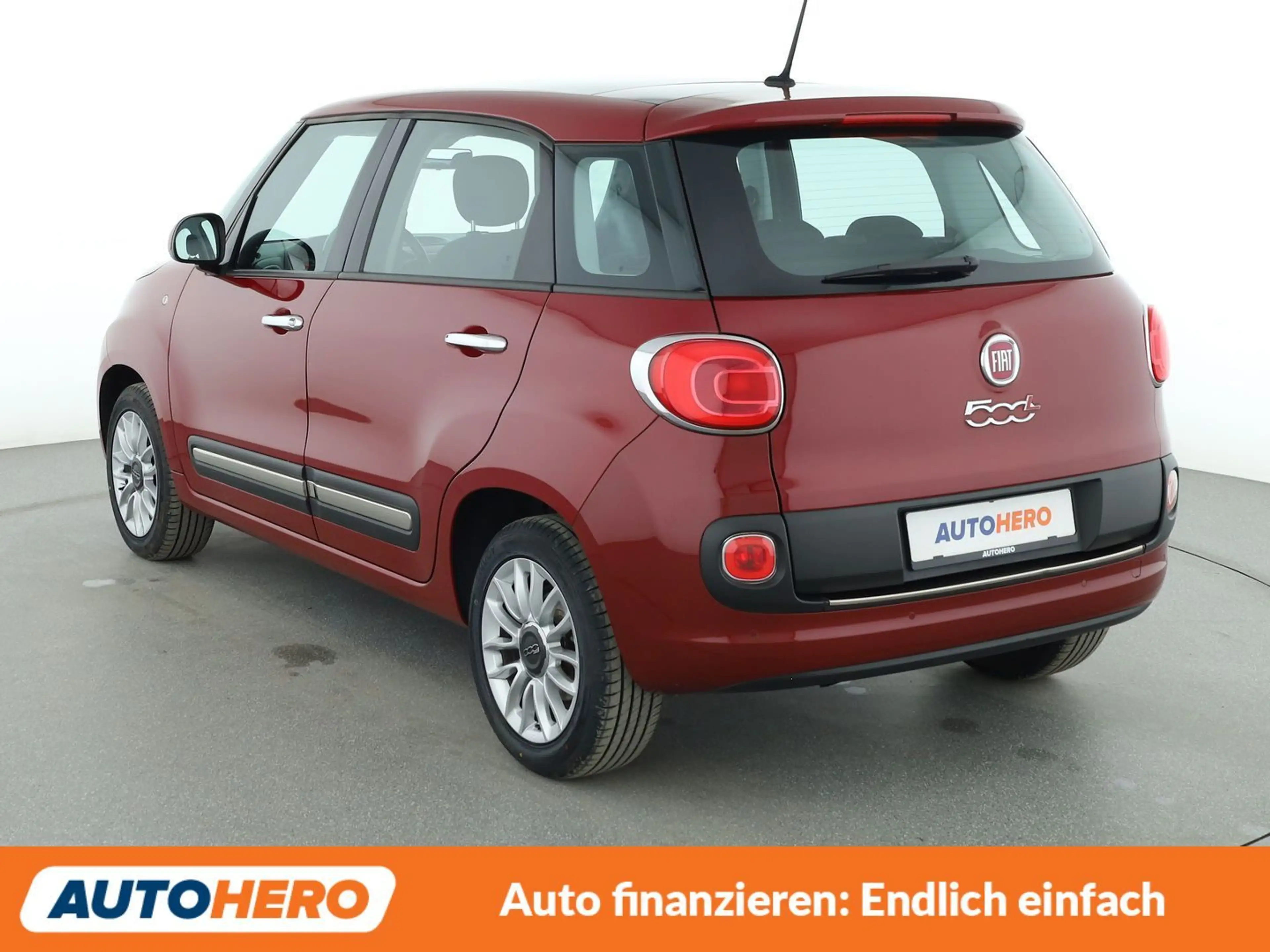 Fiat 500L 1.4 Turbo Lounge *NAV*PDC*SHZ*ALU*PANO* — photo 4