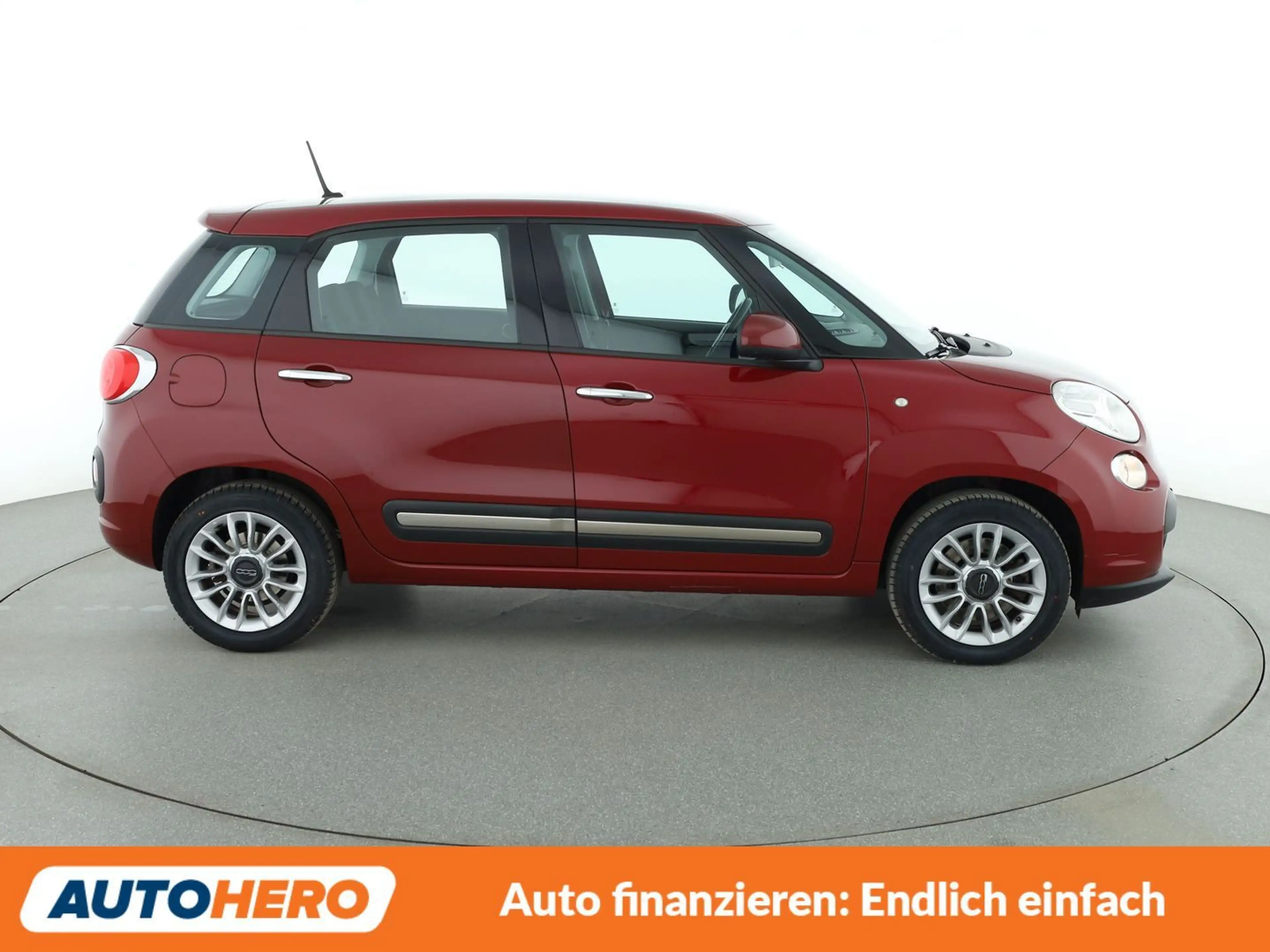 Fiat 500L 1.4 Turbo Lounge *NAV*PDC*SHZ*ALU*PANO* — photo 7
